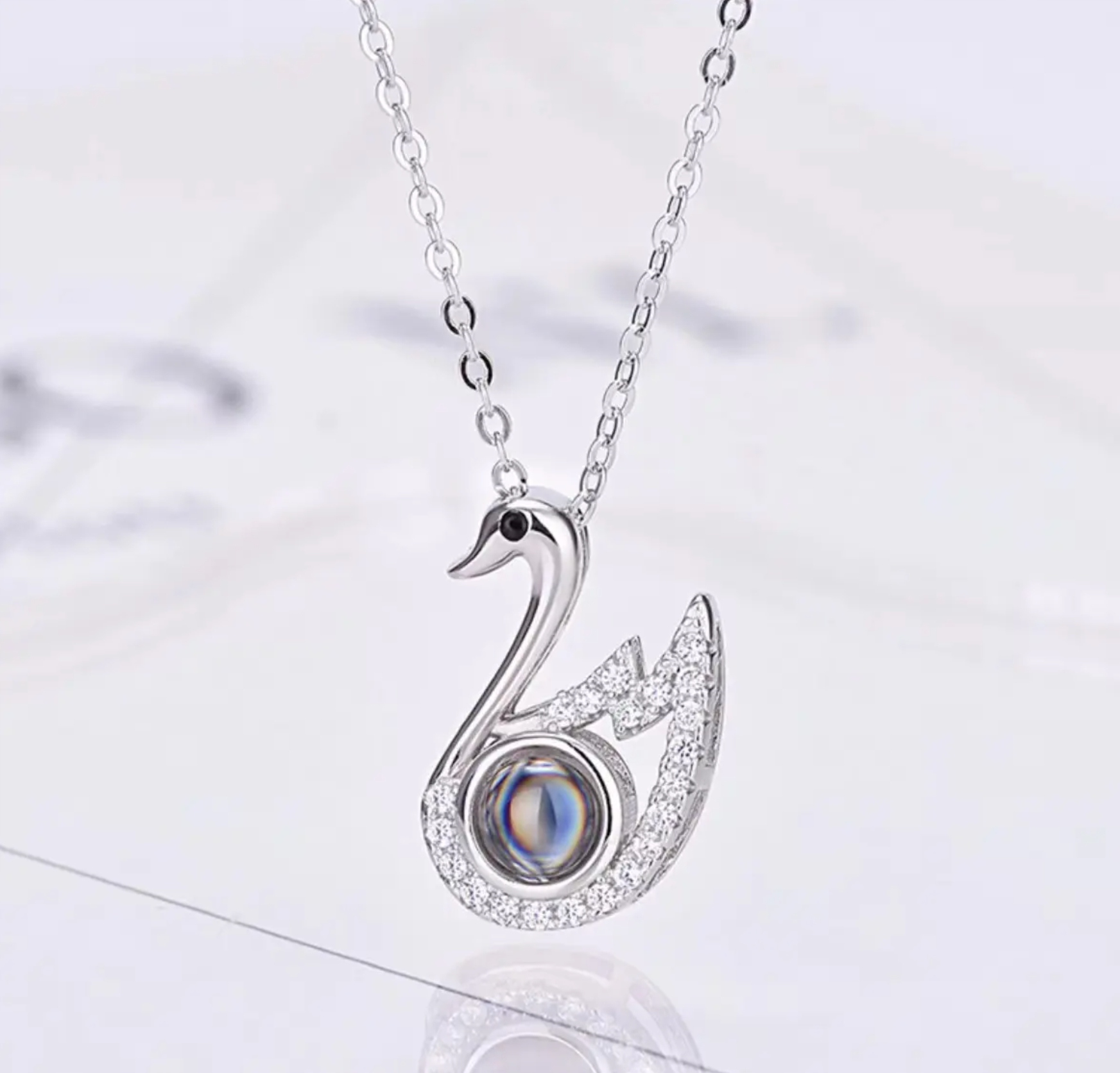 Stříbrný náhrdelník Labuť srdce Projektor Zirkony I Love You 100 jazyků