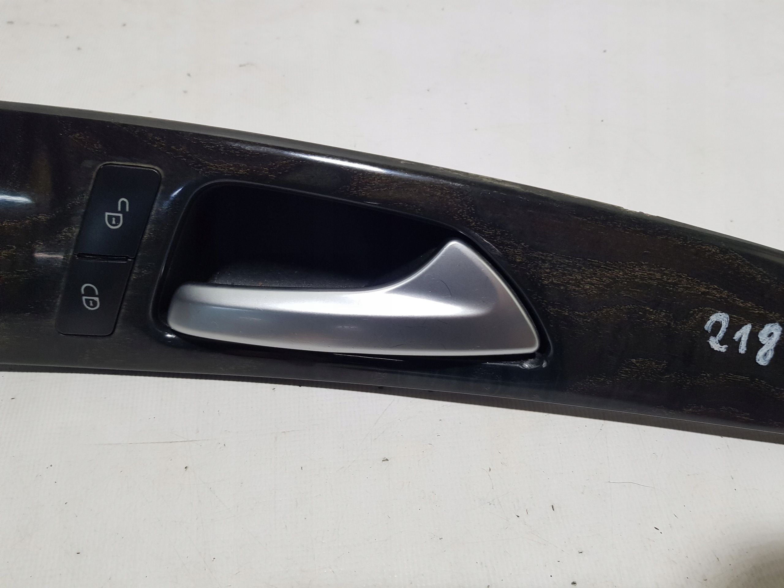 MERCEDES CLS W218 handle right front DEKOR moulding door 2187205880