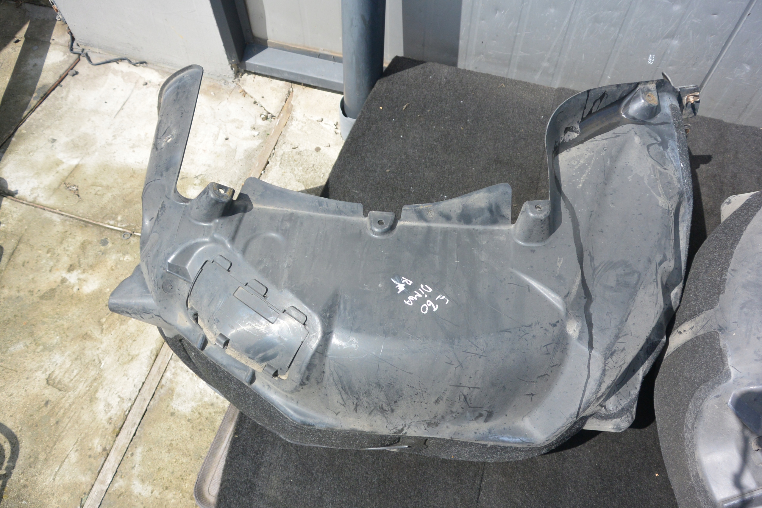 mudguard right left rear part BMW 5-SERII E60 E61 KOMPLET