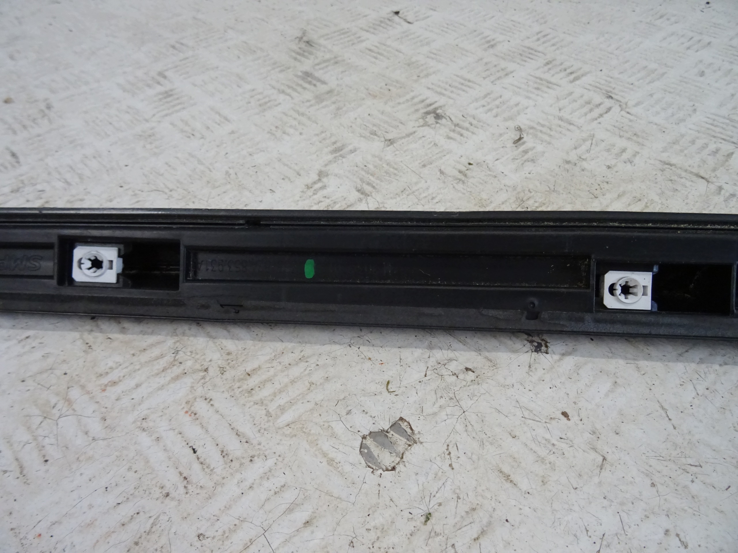 moulding left threshold AUDI A1 II S-LINE 82A853931A