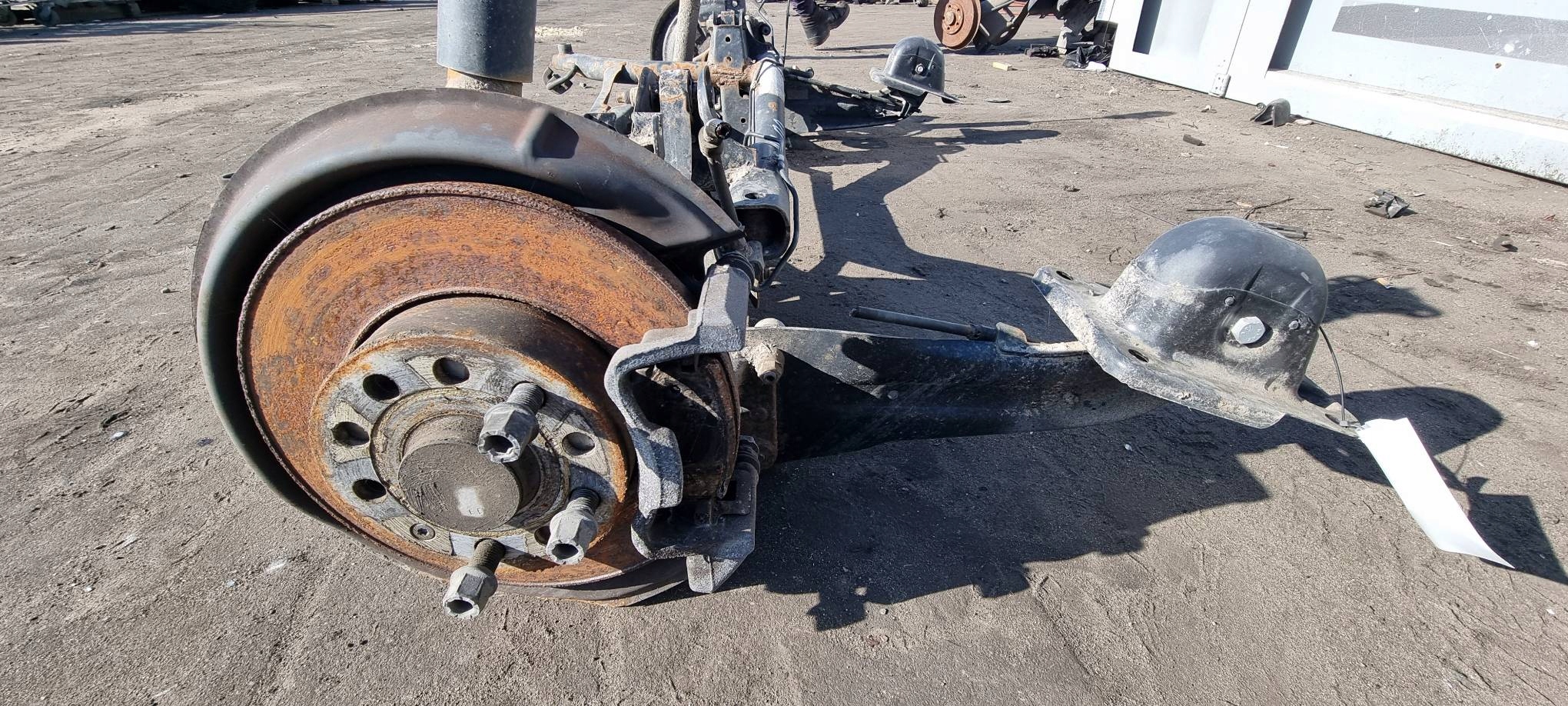 RINFORZO PARAURTI / assale posteriore VOLKSWAGEN TOURAN e