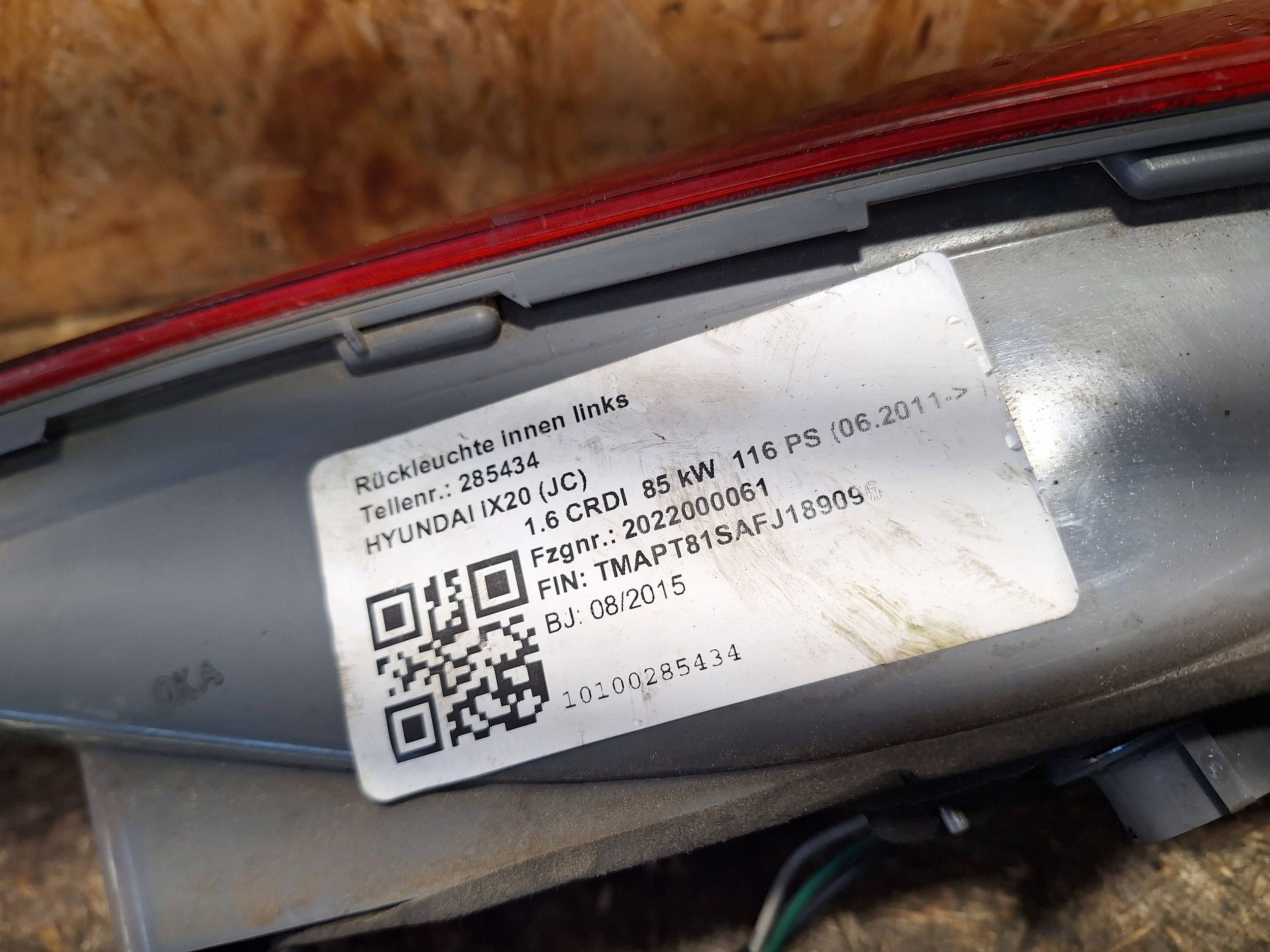 light rear part left to the bonnet HYUNDAI IX20 10-15
