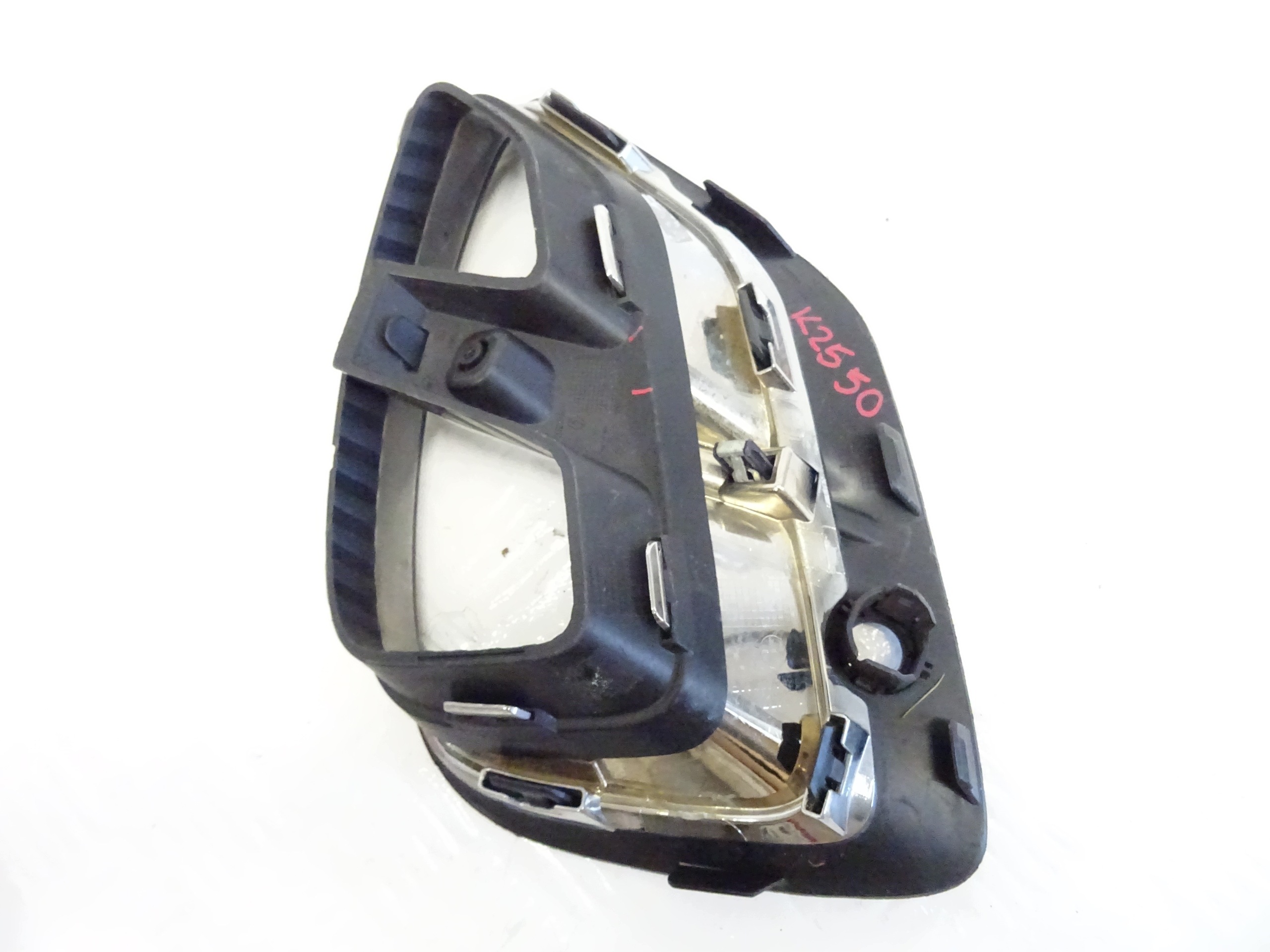 grid of a bumper front right RENAULT CAPTUR II 261A21107R