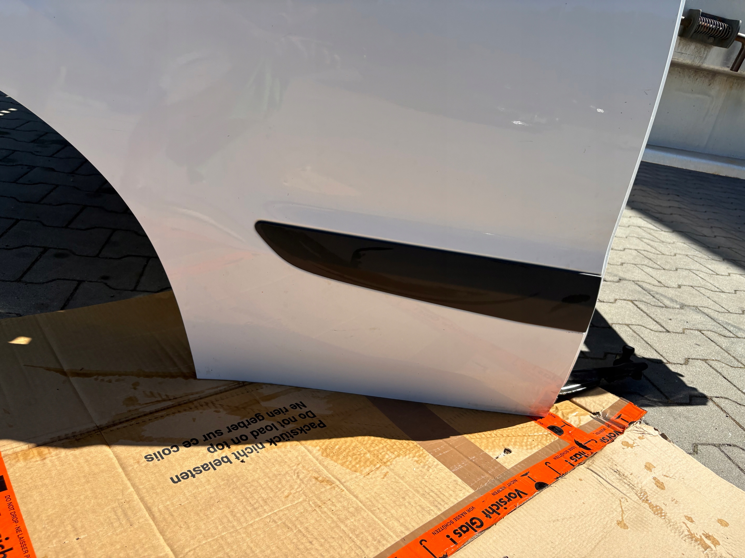 FORD TRANSIT COURIER Tür PRZESUWNE rechts KPL 16r EU