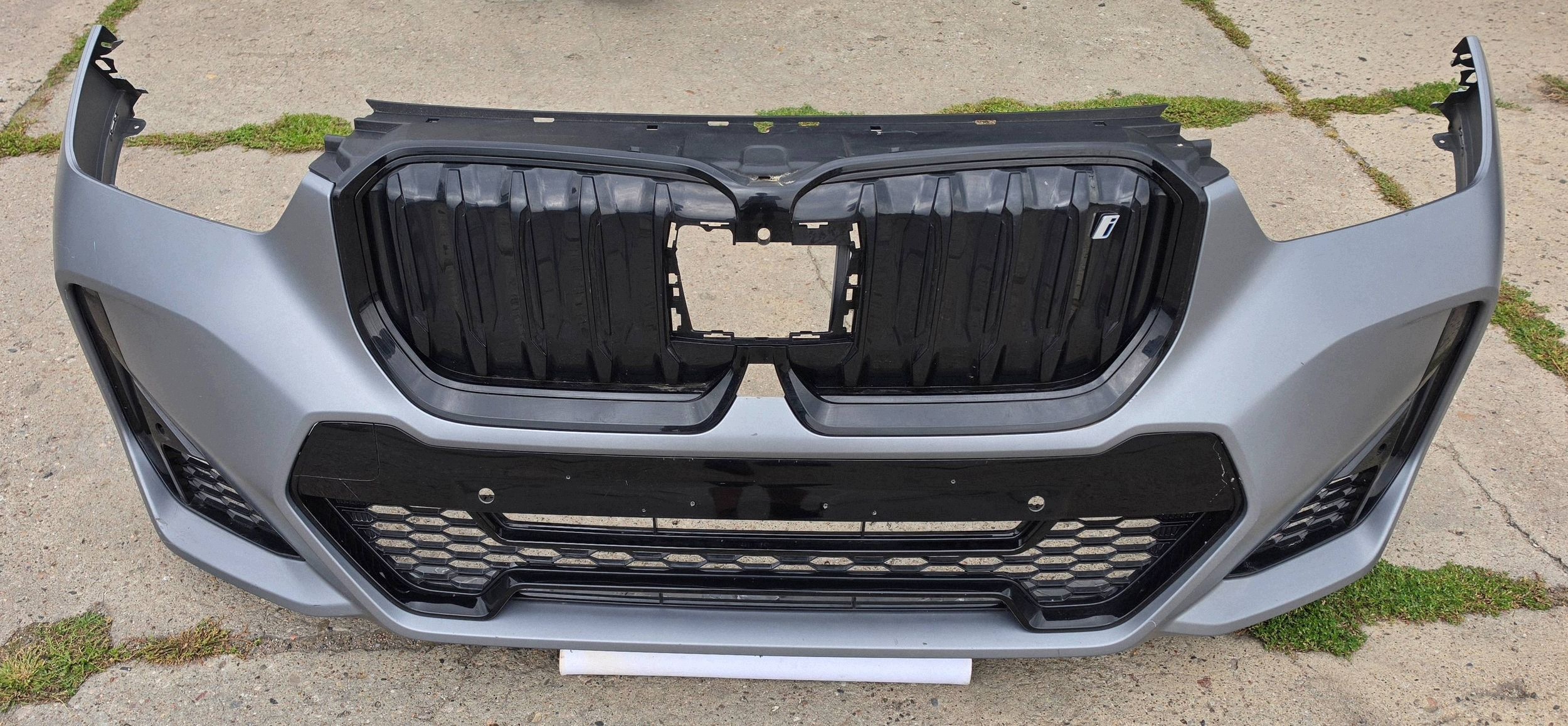 BMW iX1 U11 electric m-packet 9881907 front bumper