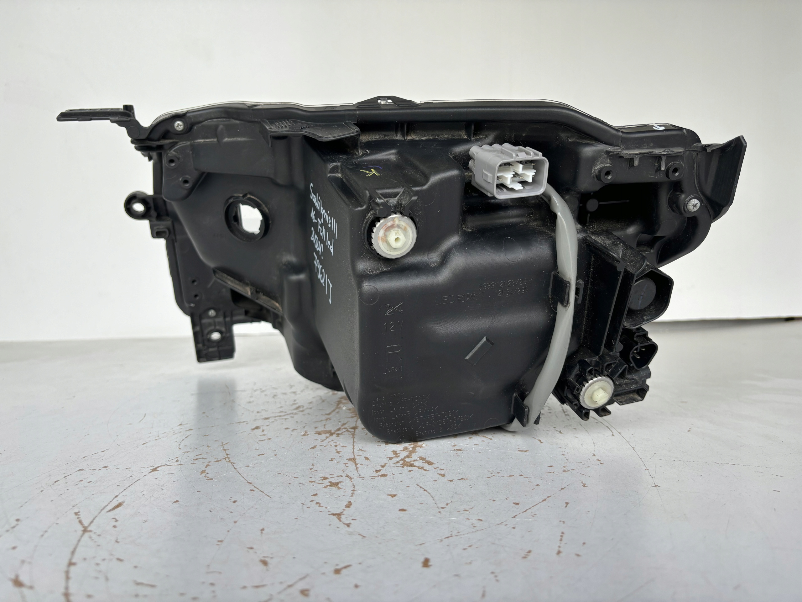 light right REFLEKTOR SUZUKI IGNIS III 16- FULL LED