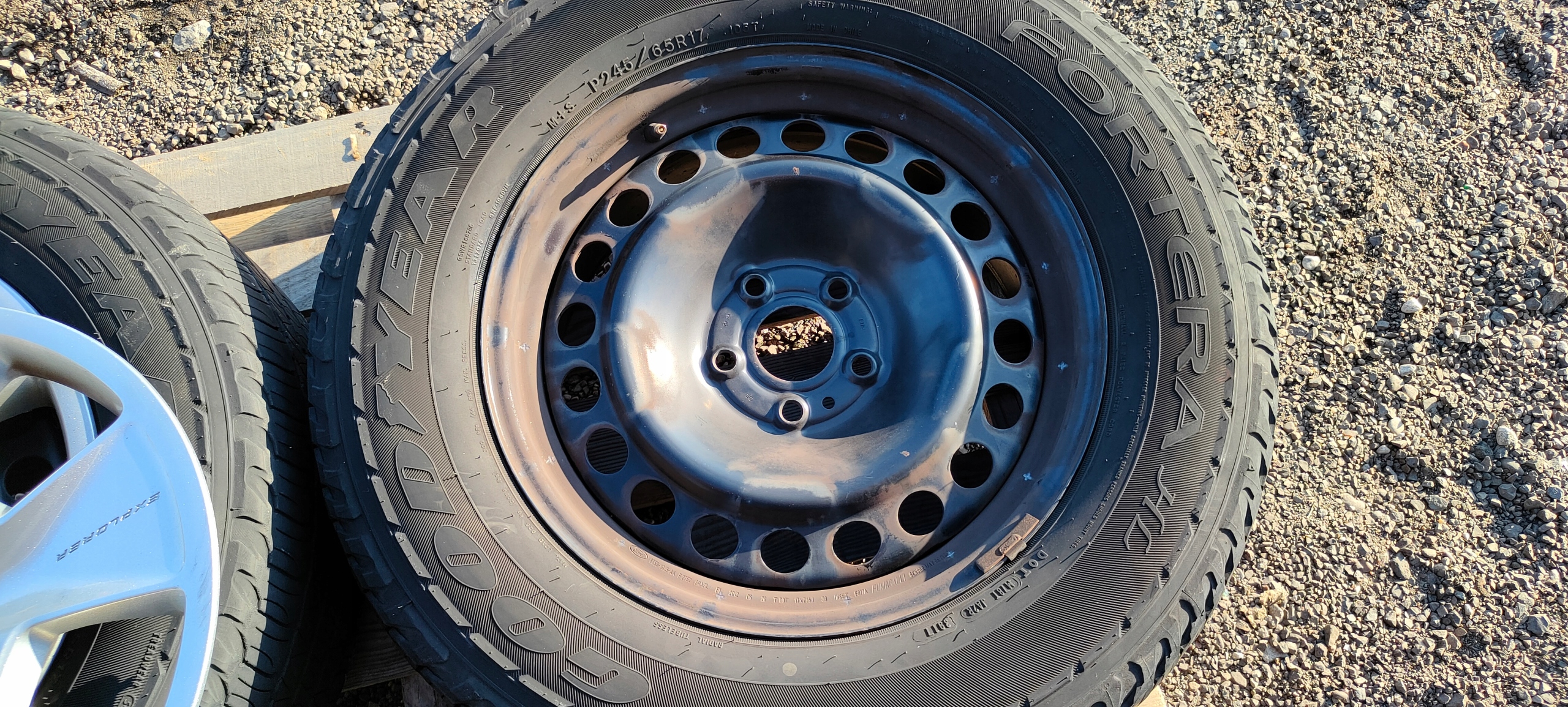wheels wheel disc stal Ford Explorer 17" 2011