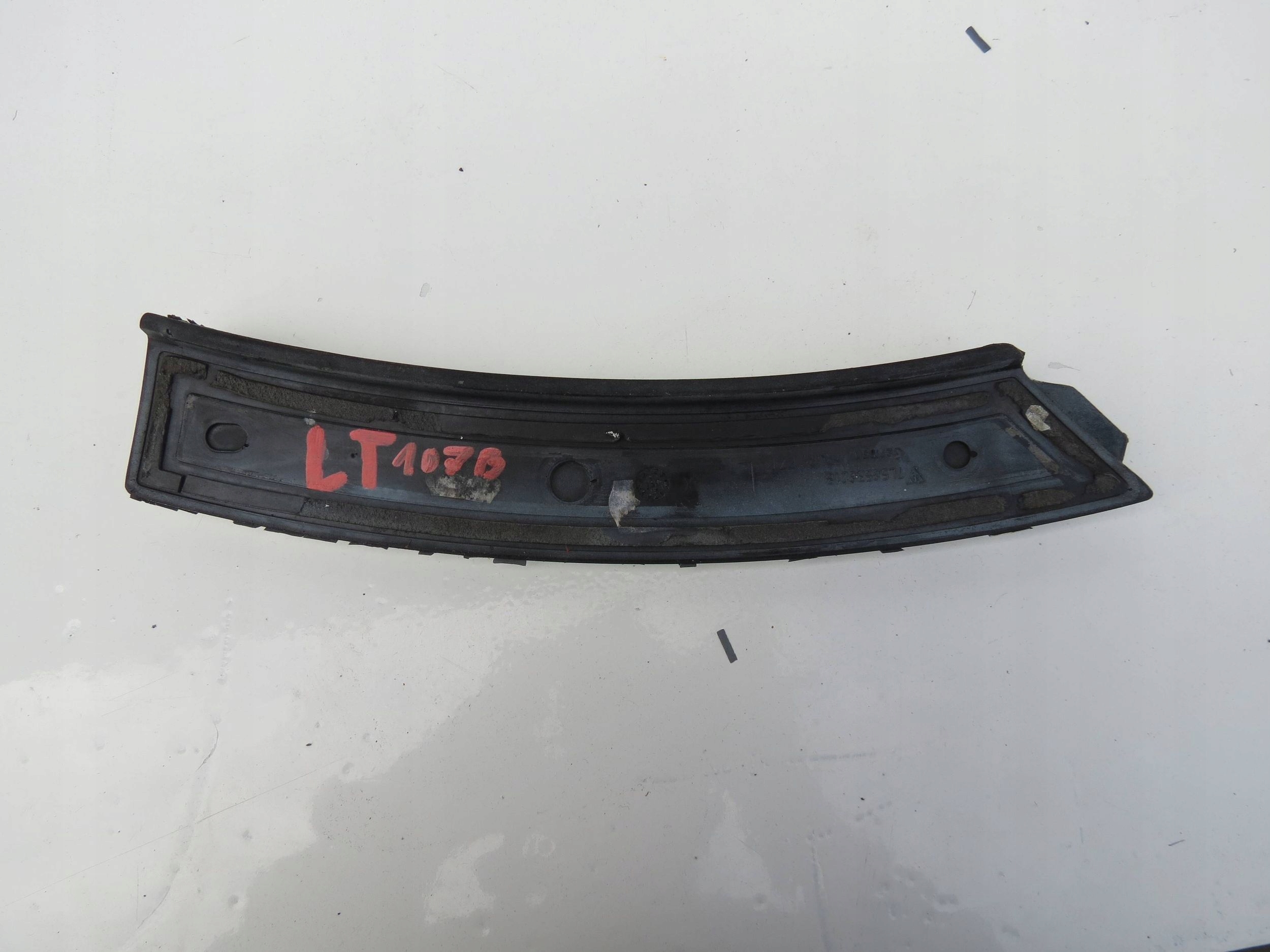 modanatura parafango PORSCHE CAYENNE 4.8 V8 7L5853821B