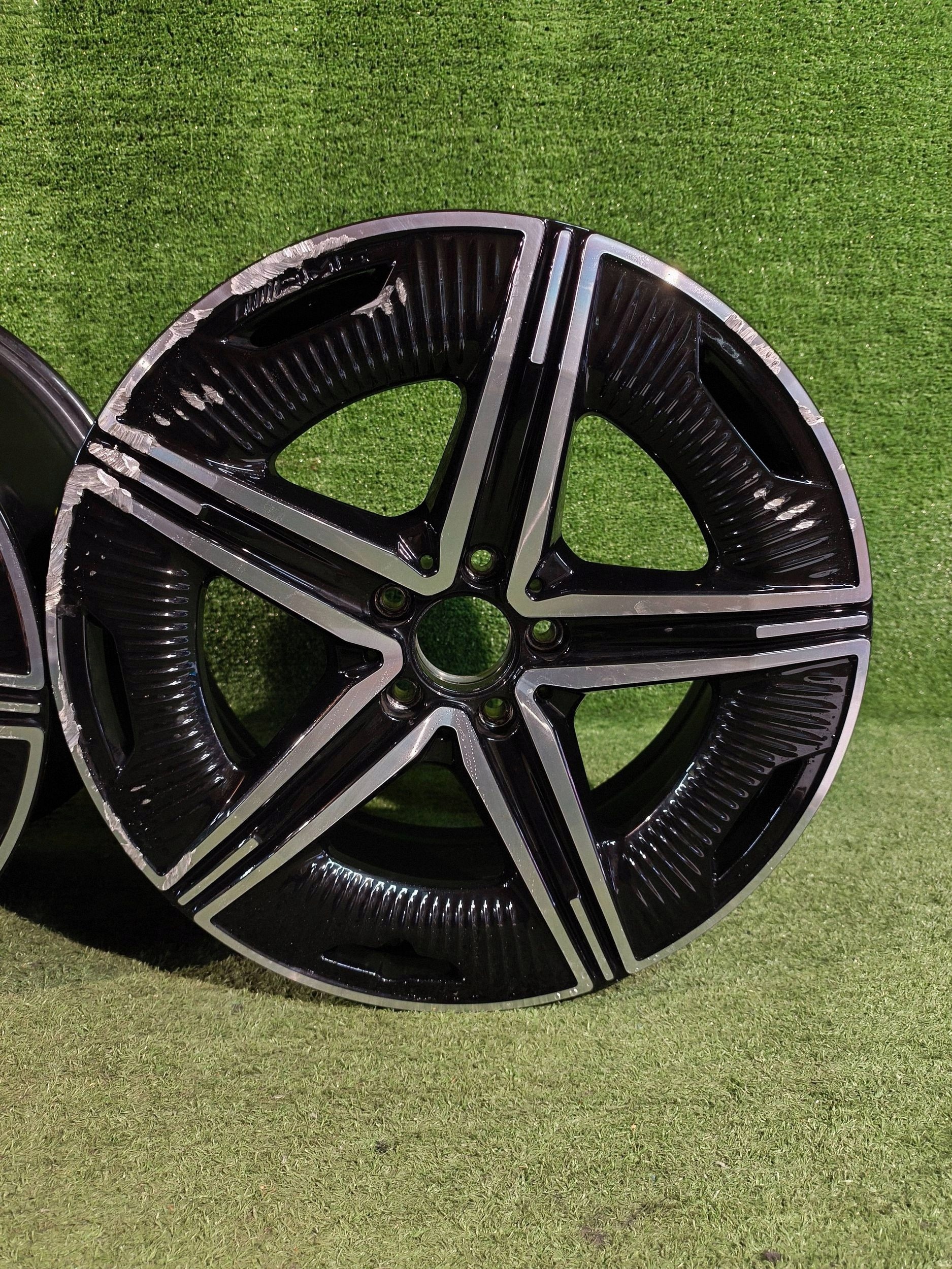 alufelge MERCEDES W295 EQE AMG 19" x 8,5 ET 47,5 NR.476