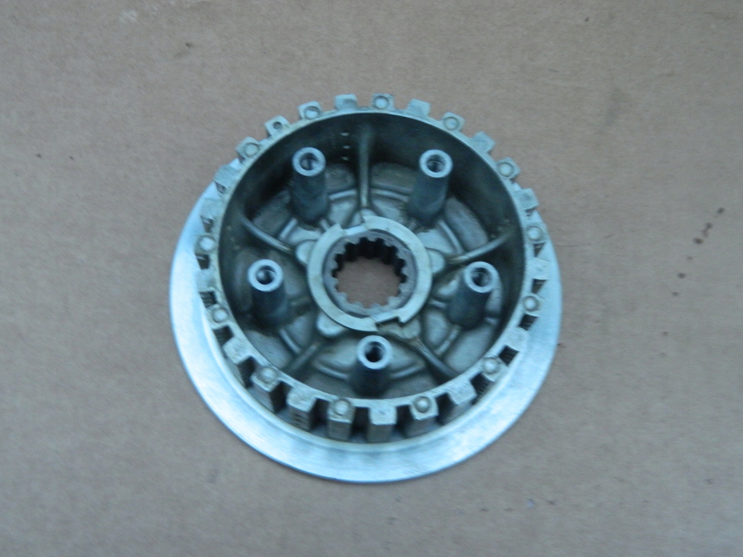 KiewsNM7132XK - ВНУТРЕННЯЯ КОРЗИНА СЦЕПЛЕНИЯ YAMAHA XT 600 92R