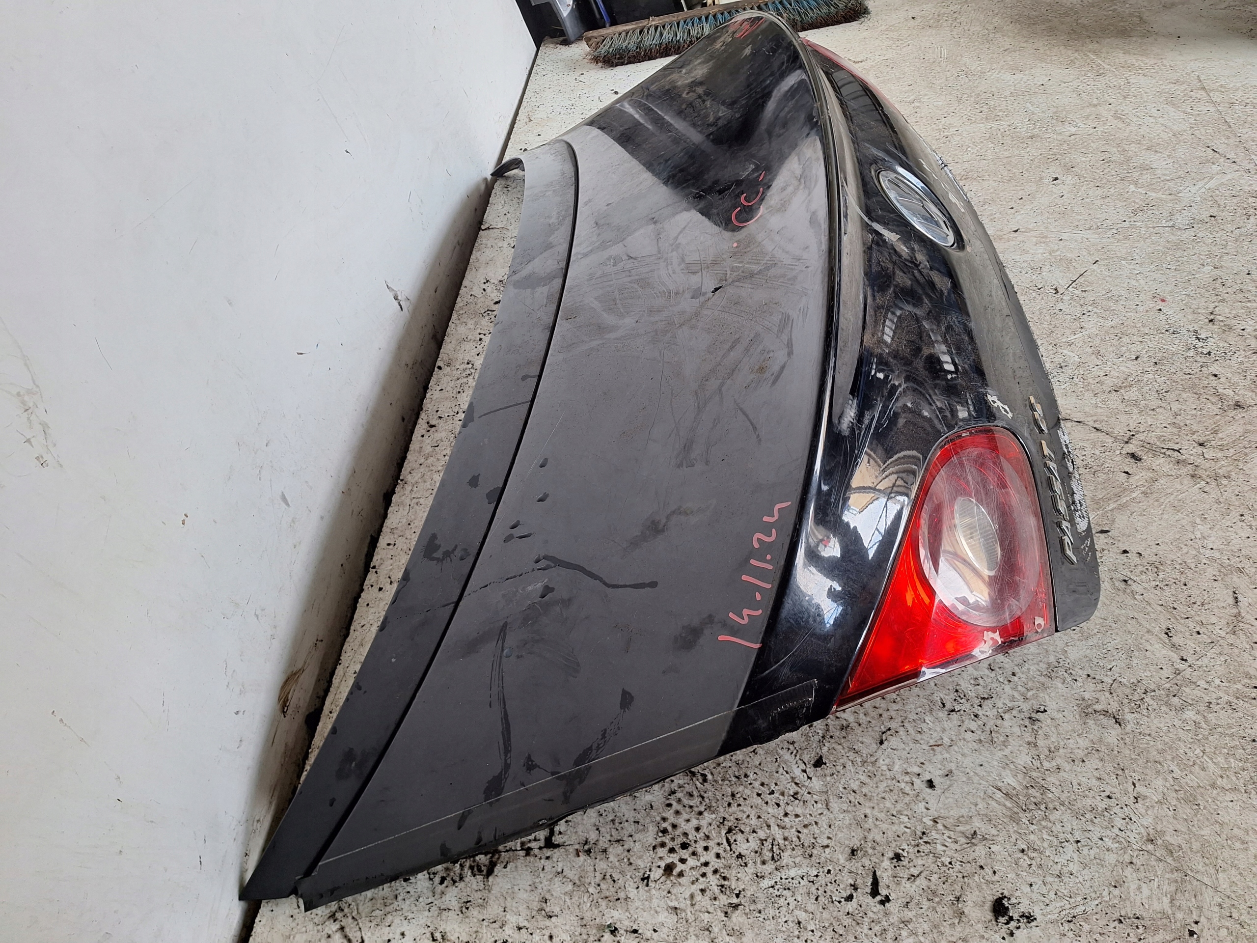 VOLKSWAGEN PASSAT CC 08-12 boot door LC9X