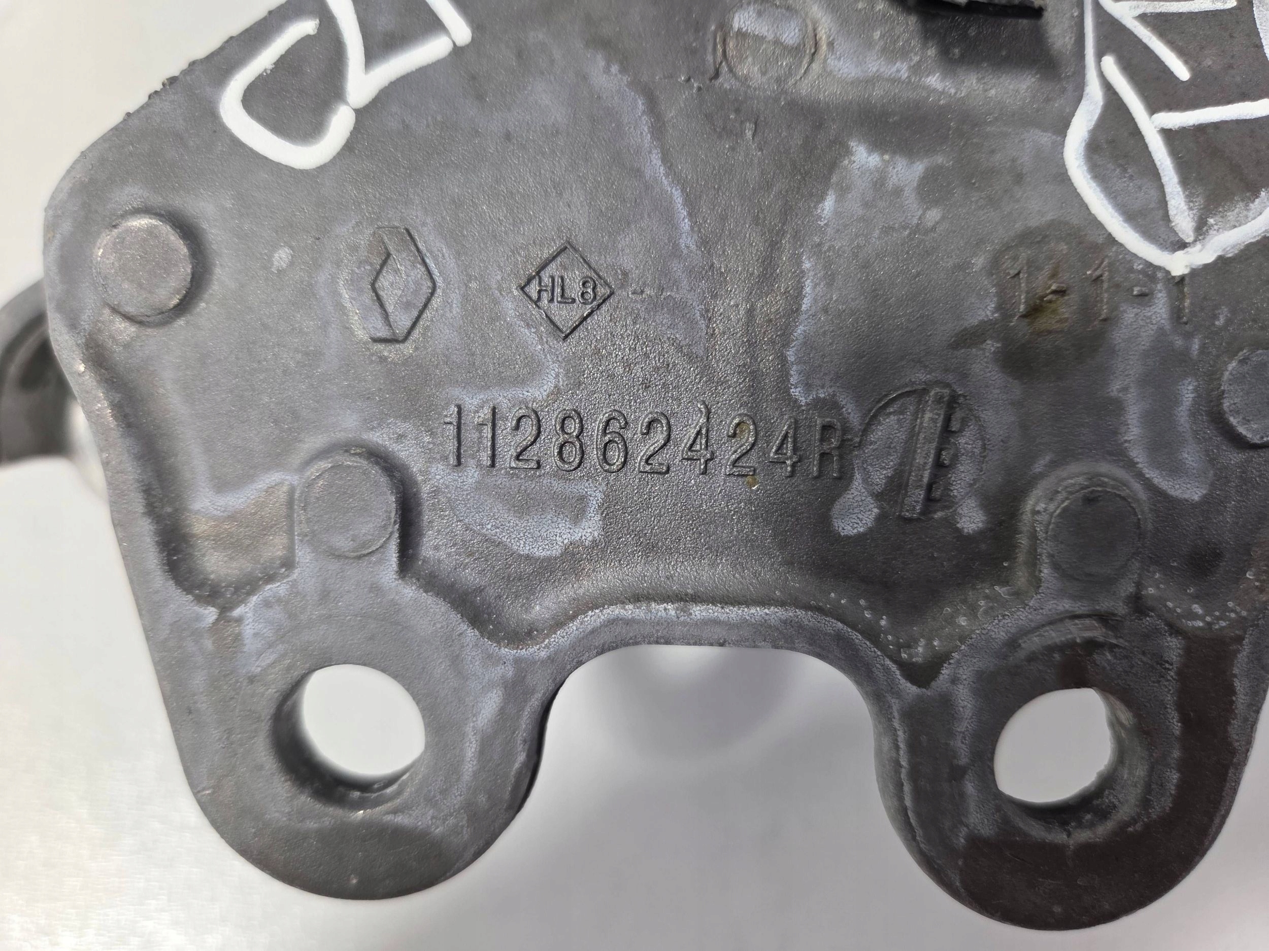Renault Clio VI Dacia Duster 2026r engine mount 112862424R (T113)