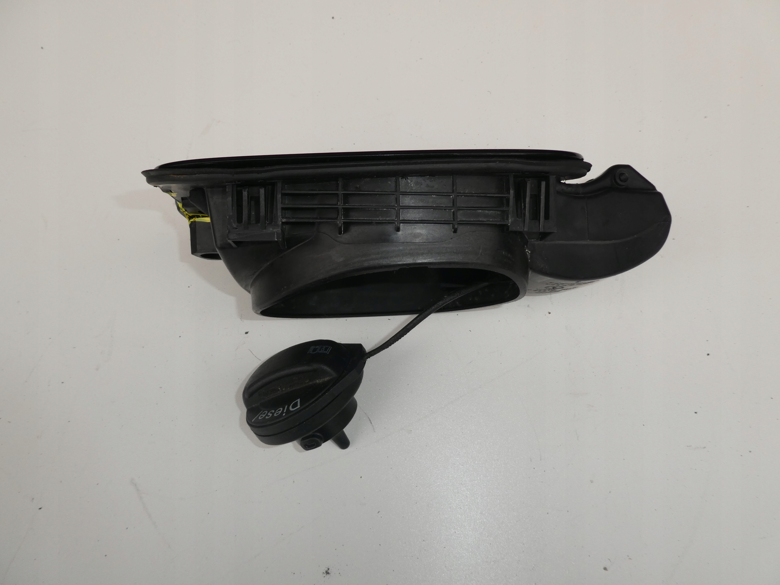 TANKKLAPPE DES KRAFTSTOFFSBEHÄLTERS AUDI A4 8K010508R