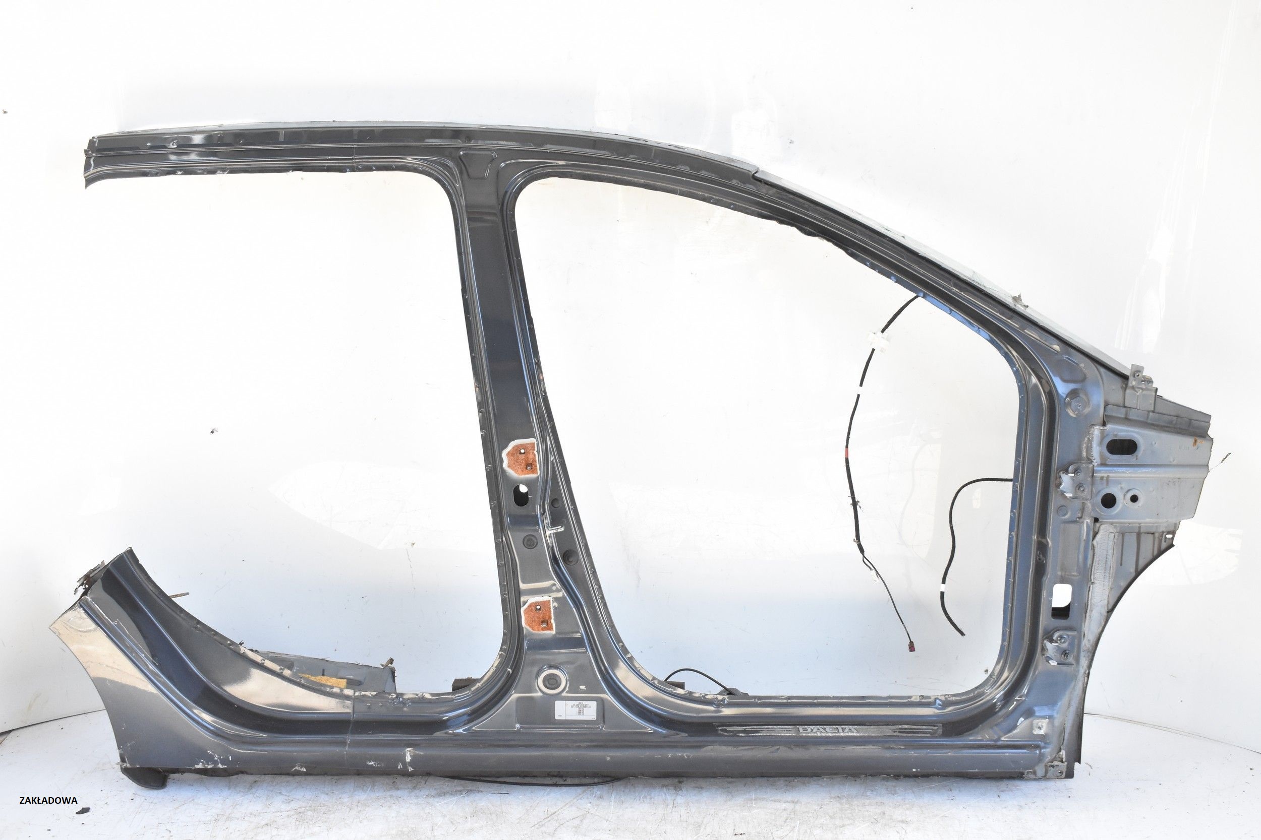 PRÓG SŁUPEK PRAWY BOK DACIA LOGAN II MCV TEKNA