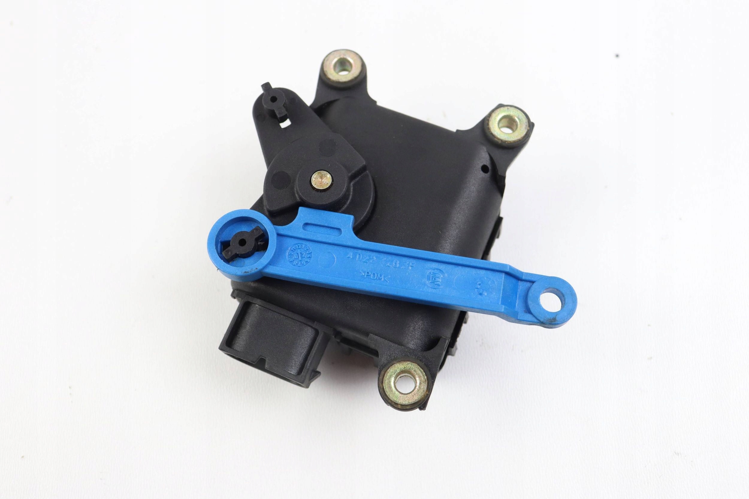 VW PASSAT B5 SKODA SUPERB et AUDI A4 B5 Micro moteur Bloc de chauffage complet 8D1820511B