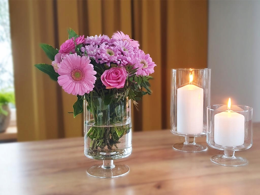 ŚWIECZNIK SZKLANY NA NODZE WAZON NA KWIATY 3 szt Waga produktu z opakowaniem jednostkowym 1.8 kg