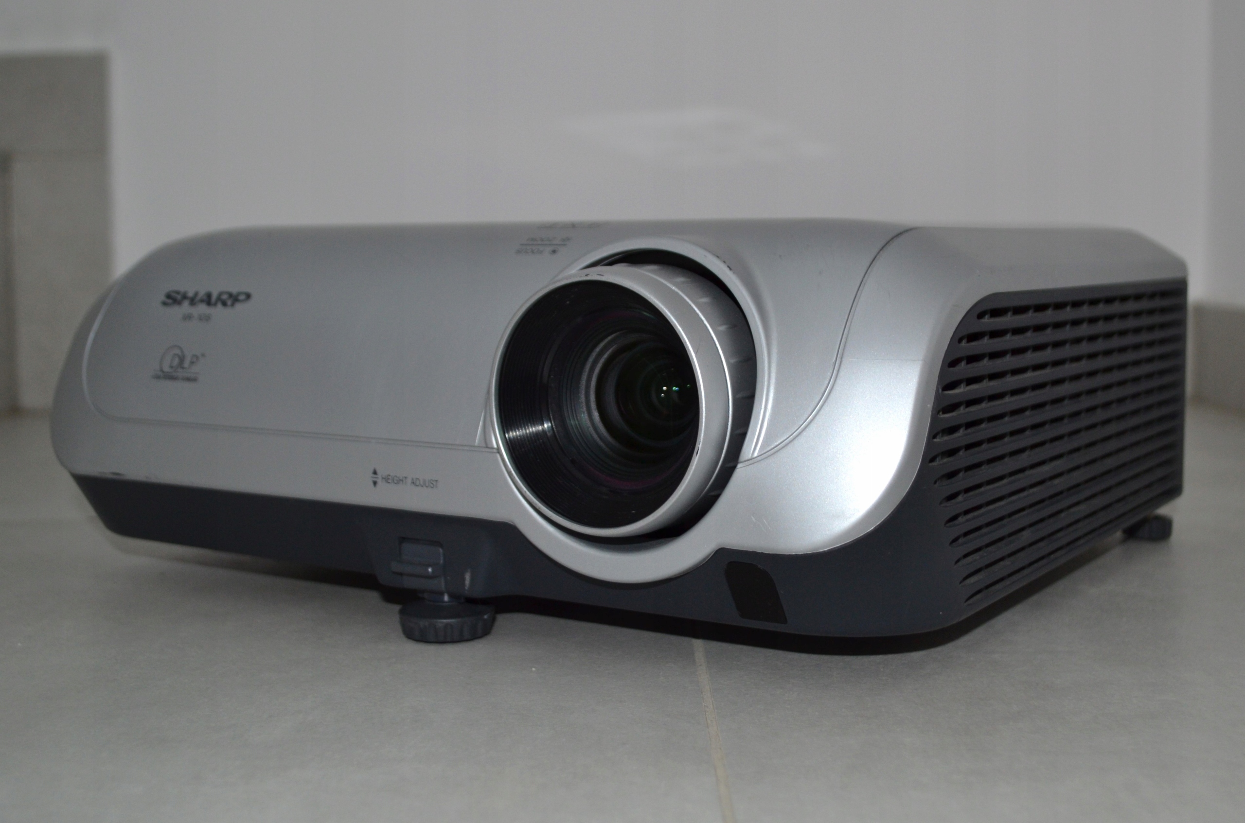 PROJEKTOR DLP SHARP XR-10S 2000ANSI PILOT NOWA LAMPA EAN (GTIN) 4974019483726