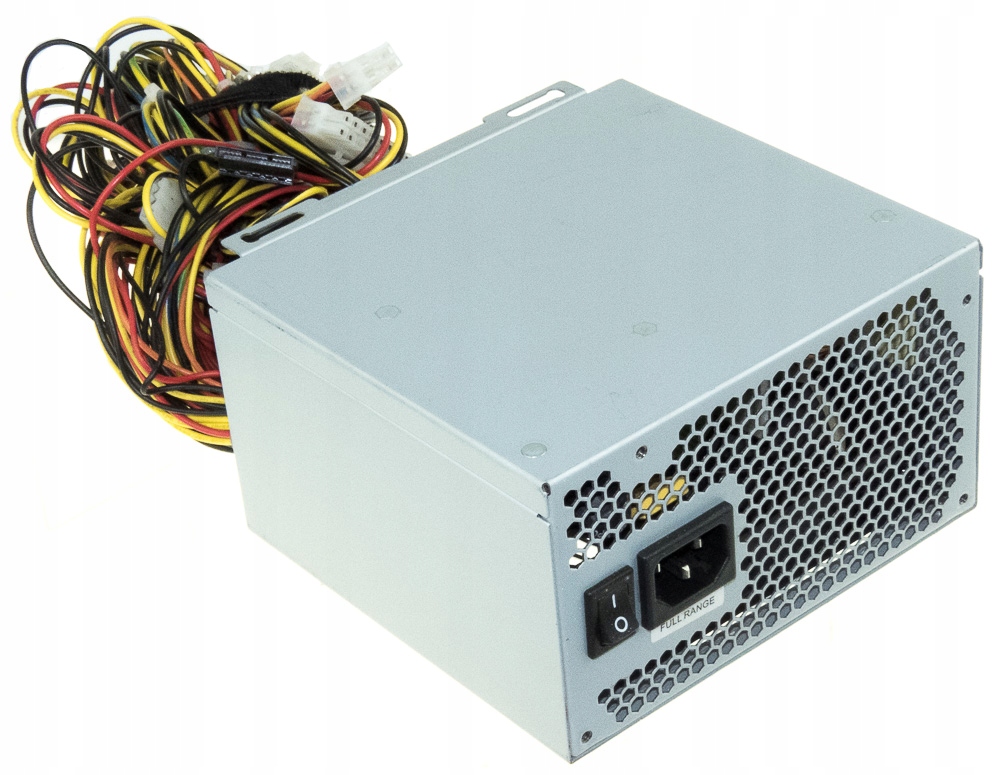 Fsp FSP550-80GLN 550W Atx 20+4-PIN Molex Sata Fdd