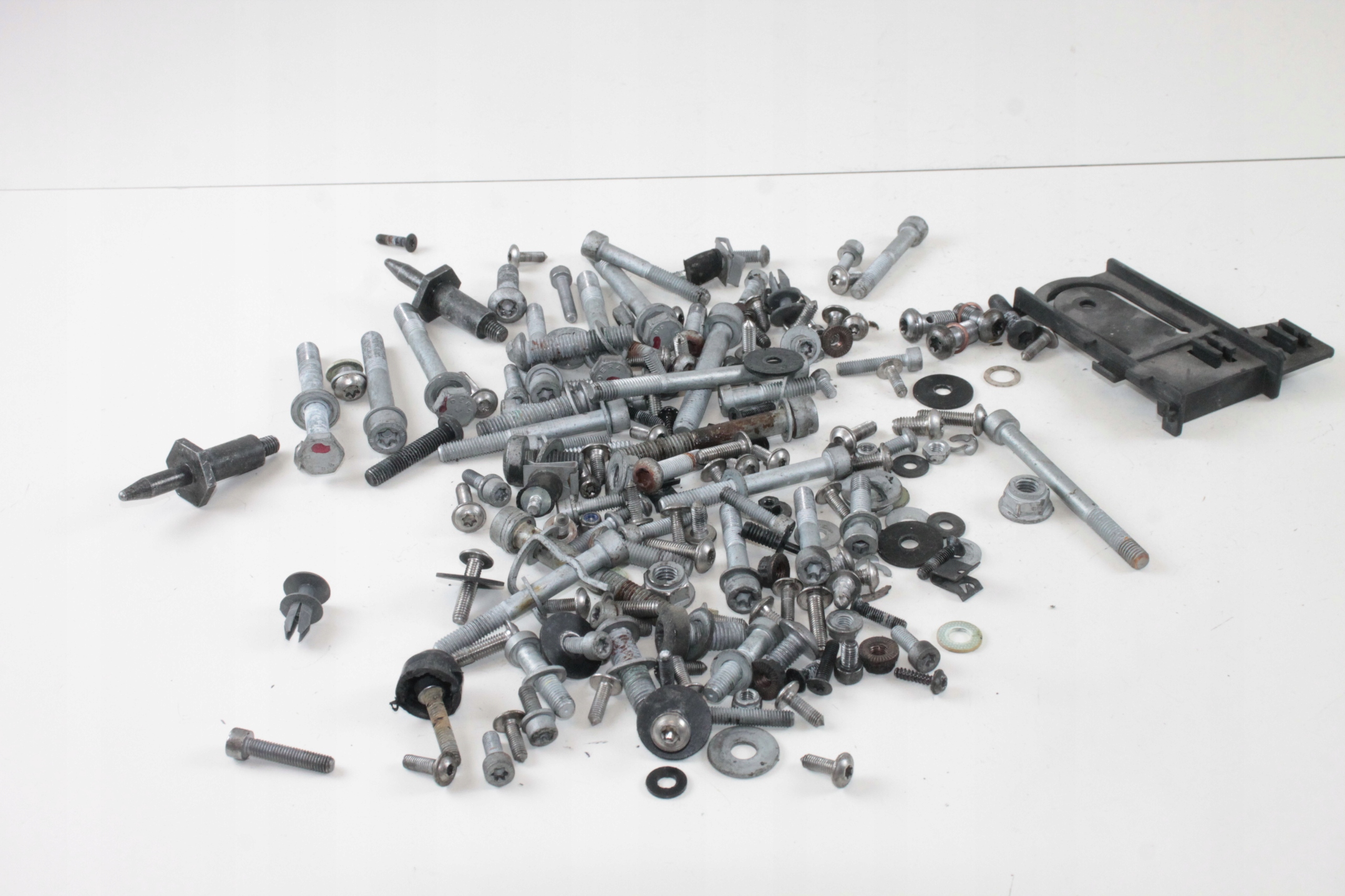 BMW F 800 ST S F800 ŚRUBY ZESTAW ŚRUB