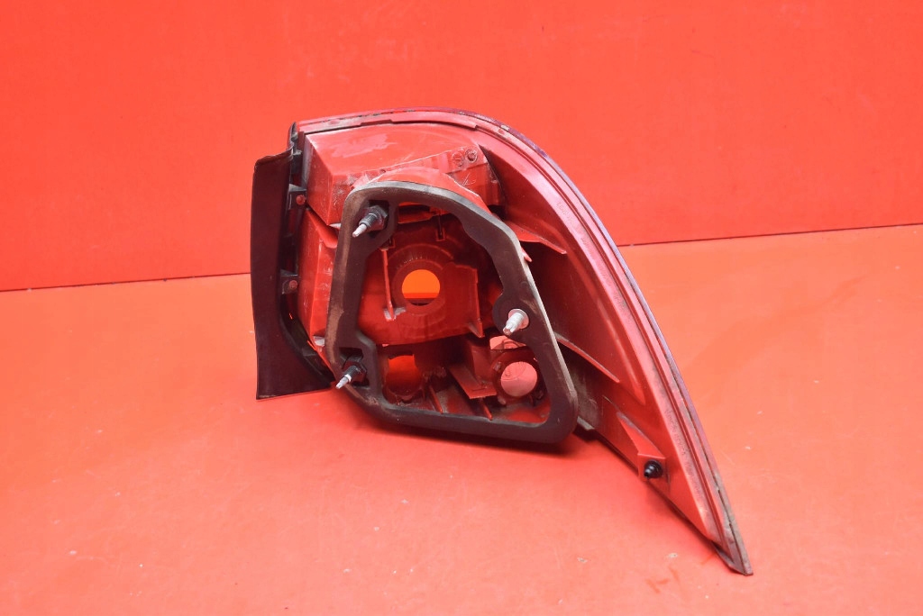 light left rear part rear 1K9945095D VW GOLF 5 V KOMBI 03-09