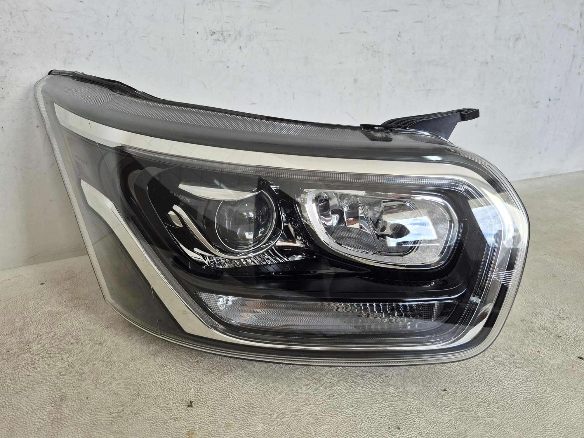 FORD TRANSIT MK8 LIFT 18- light right front front BI-XENON LED