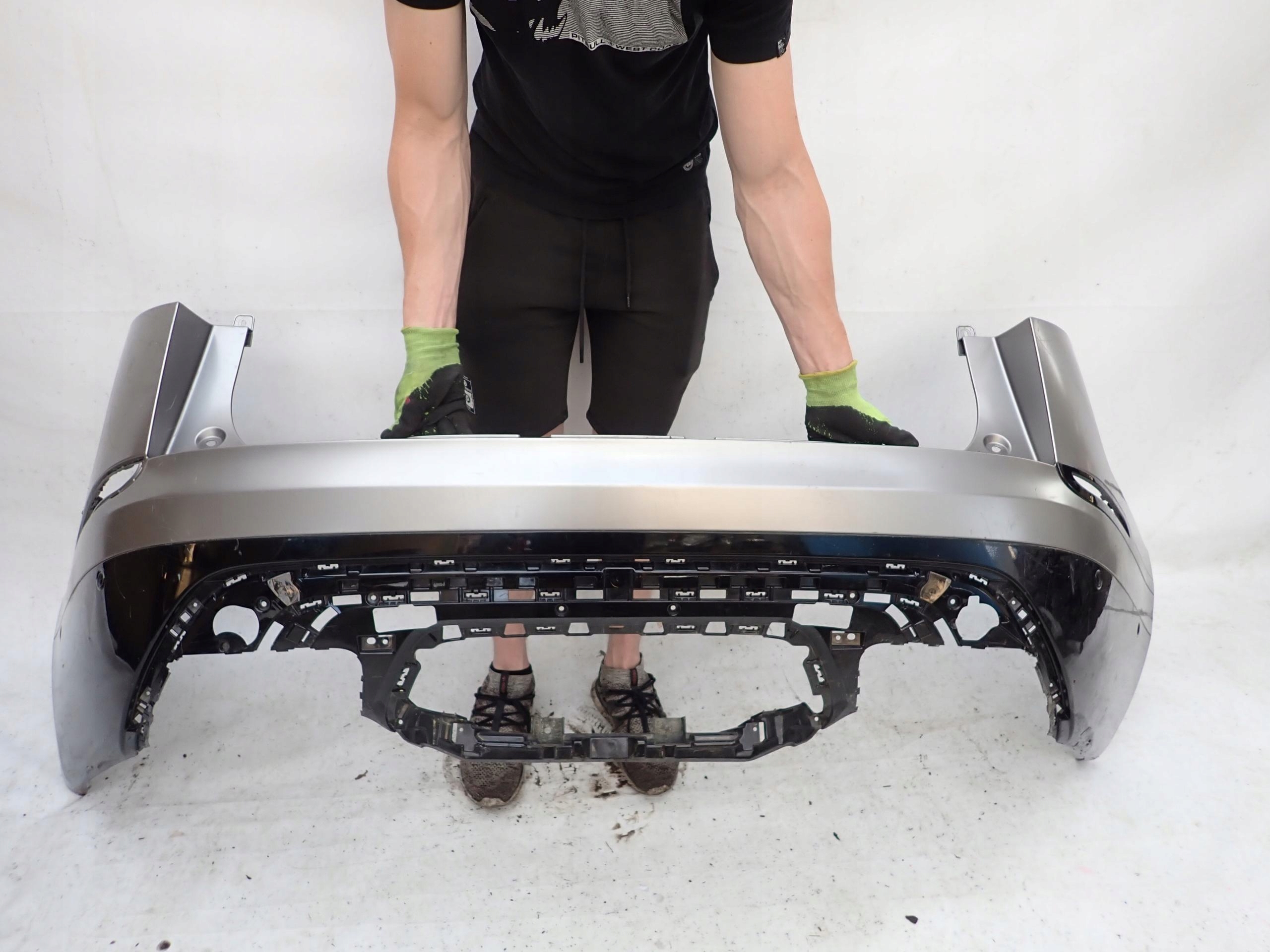 RANGE ROVER VELAR 17-> lökhárító far hátsó PDC