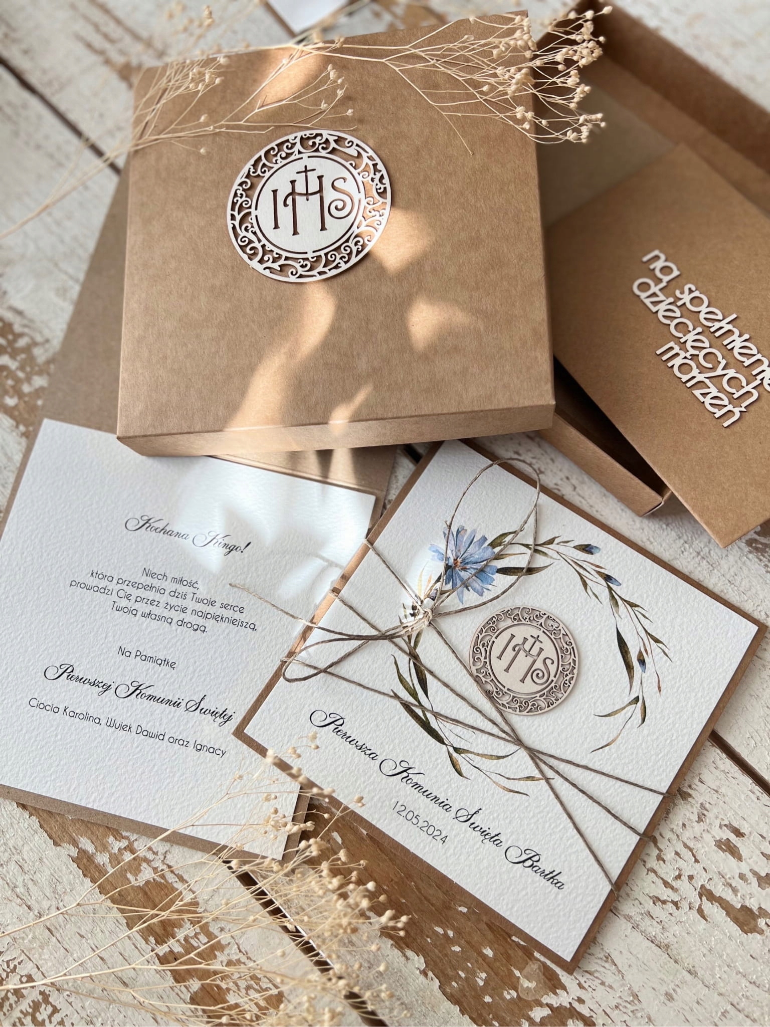 Ručně vyráběná pohlednice na svaté přijímání od kmotra, kmotry