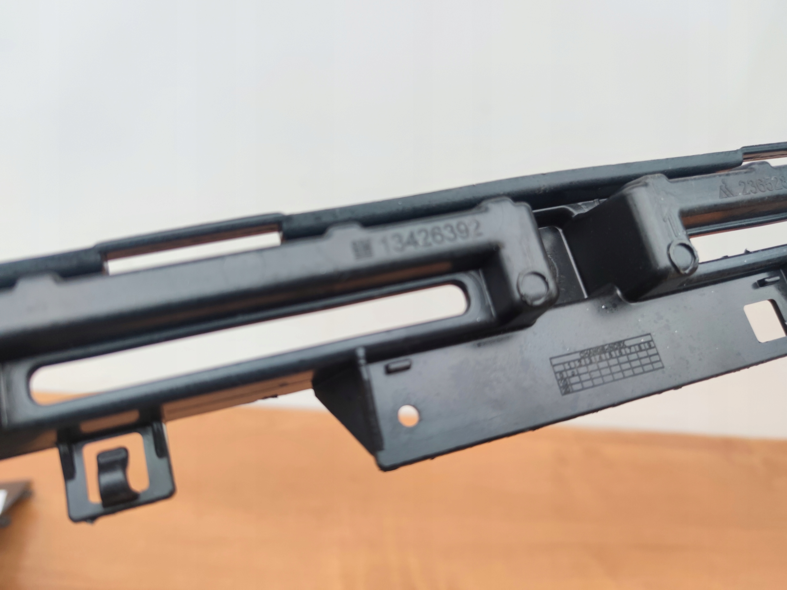 OPEL ASTRA V 5 K KOMBI bumper bracket rear part console
