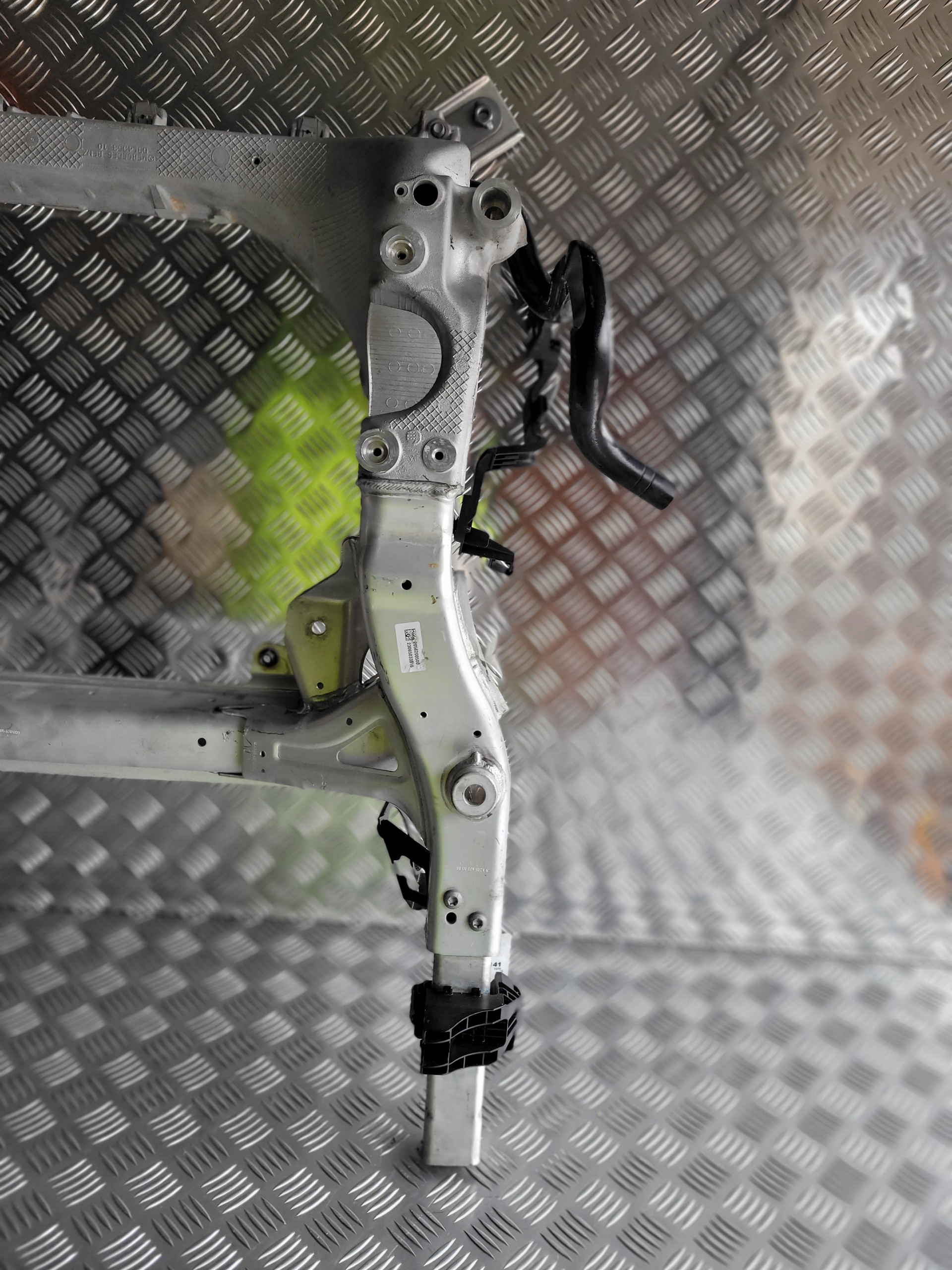 MERCEDES C253 2023 рама подрамник балка оригинал