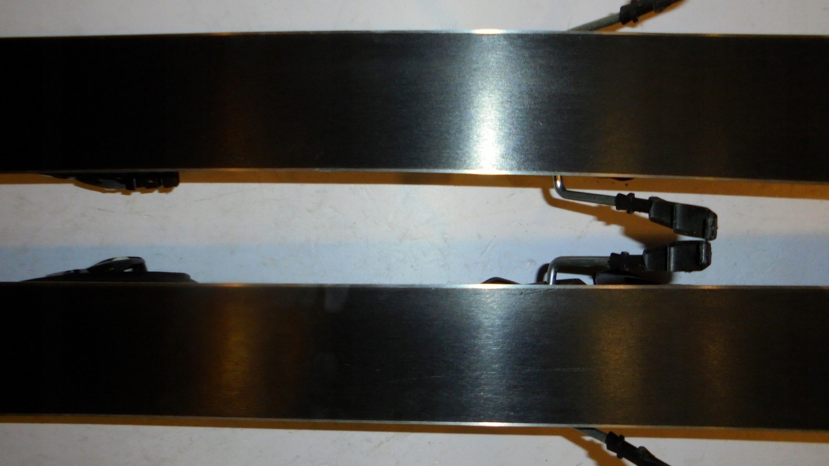 Narty VOLKL RACETIGER RC dł. 180 cm Kolor dominujący pomarańcze i czerwienie