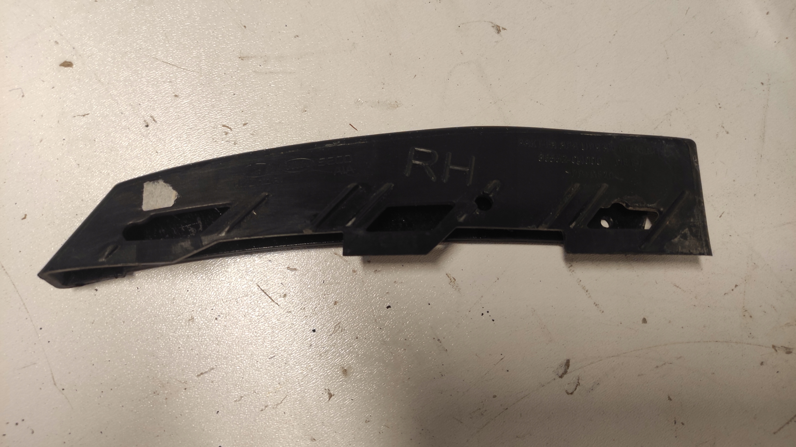 KIA NIRO bumper bracket right front front 86552-Q4000 17