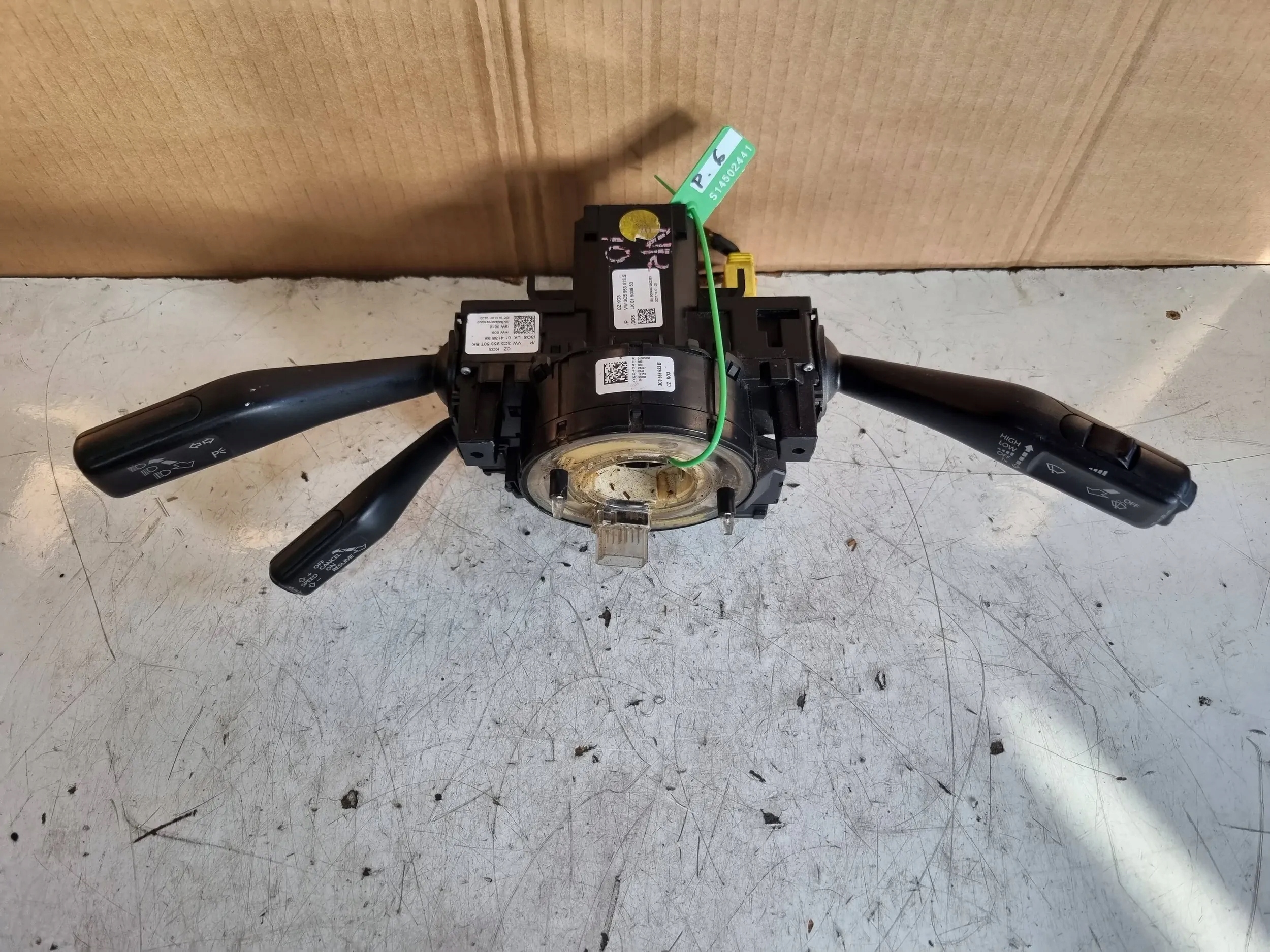 steering wheel levers and controls control ring 3C5953513S VW PASSAT B6