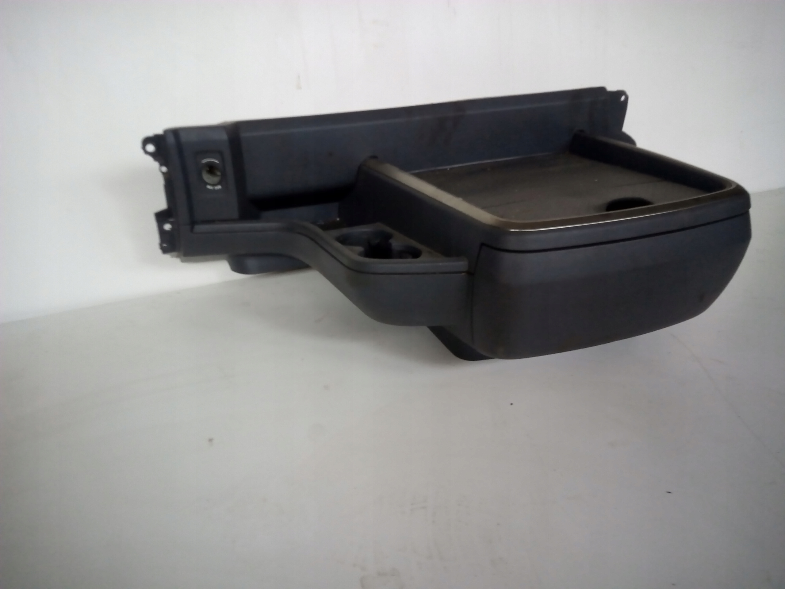 PÓŁKA SZUFLADA KONSOLA SCHOWEK SCANIA R STREAMLINE