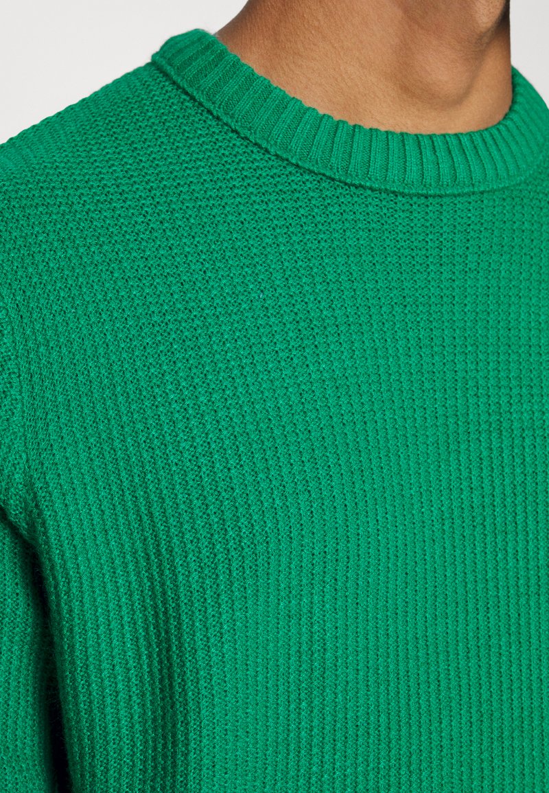 Sweter basic Jack&Jones M Zapięcie brak