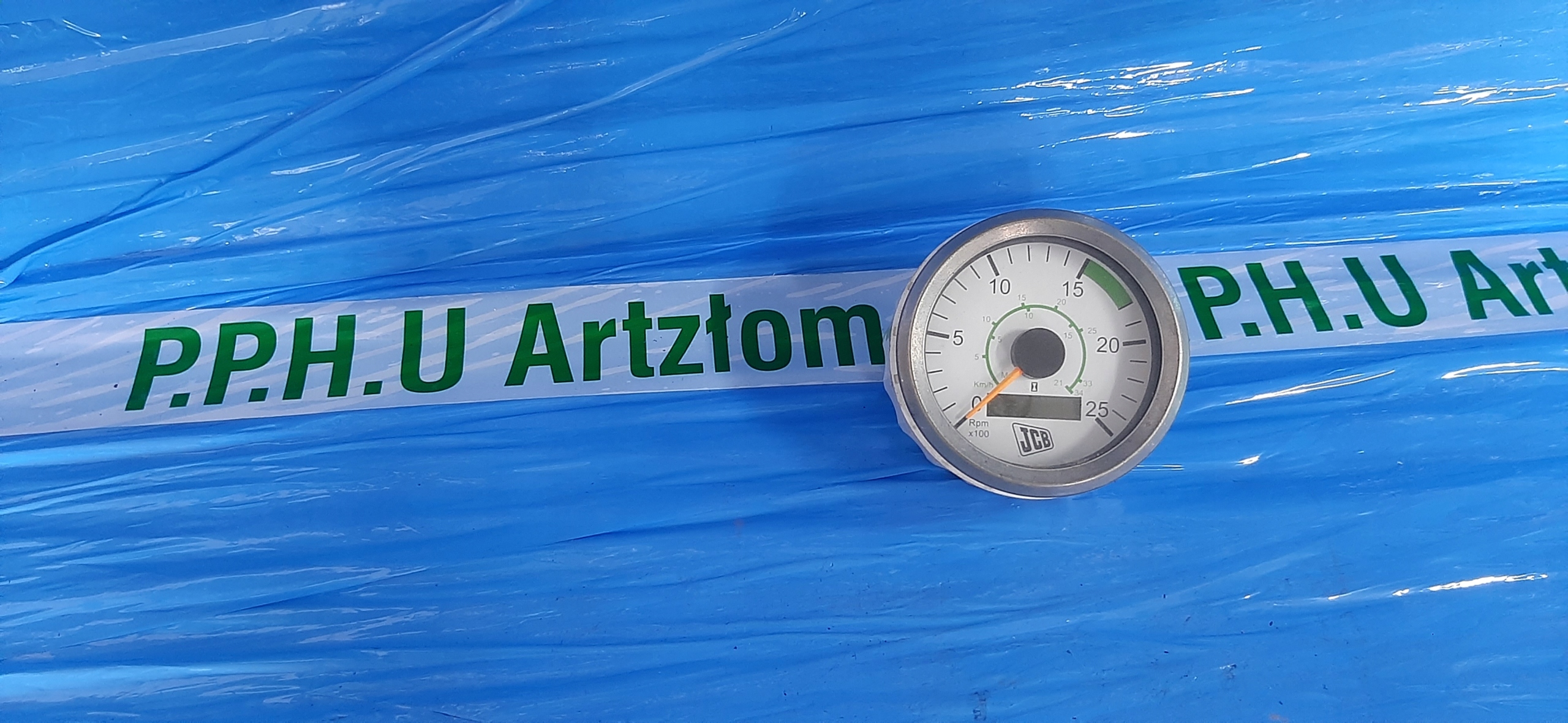 Годинник JCB