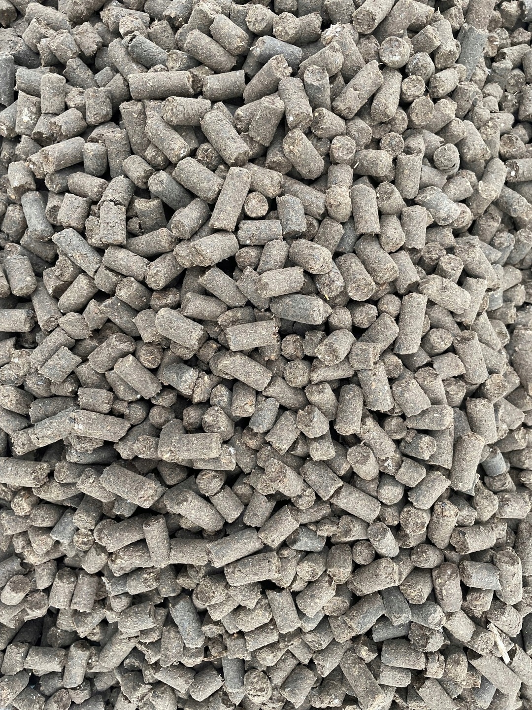 NAWÓZ OBORNIK ORGANICZNY GRANULOWANY 30L 20KG AGROWOOD Marka Zrębkor