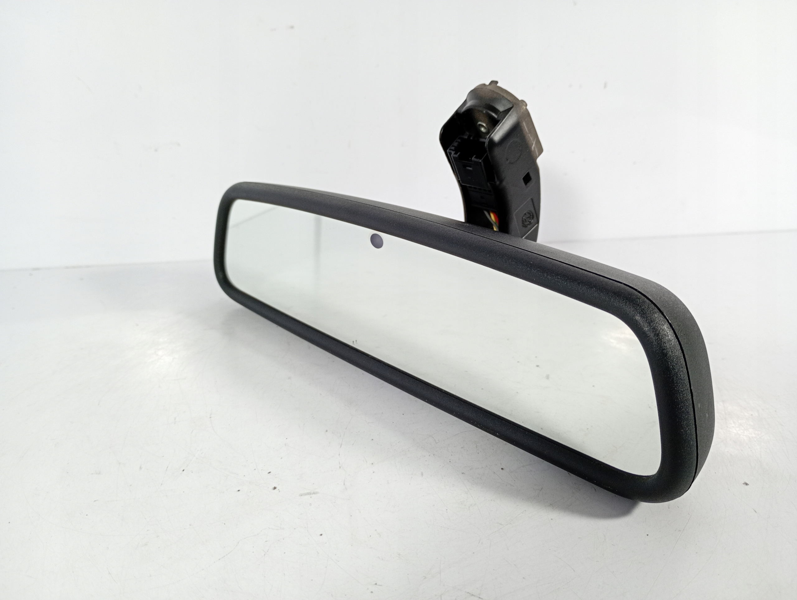 VW New Beetle 97-10 rear-view mirror inner SRODKOWE OE 015891