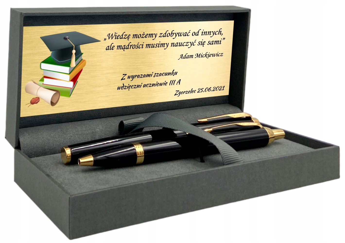 ZESTAW PARKER DLA NAUCZYCIELA IM GT z GRAWEREM TABLICZKA ZAKOŃCZENIE ROKU EAN (GTIN) 5906361114101