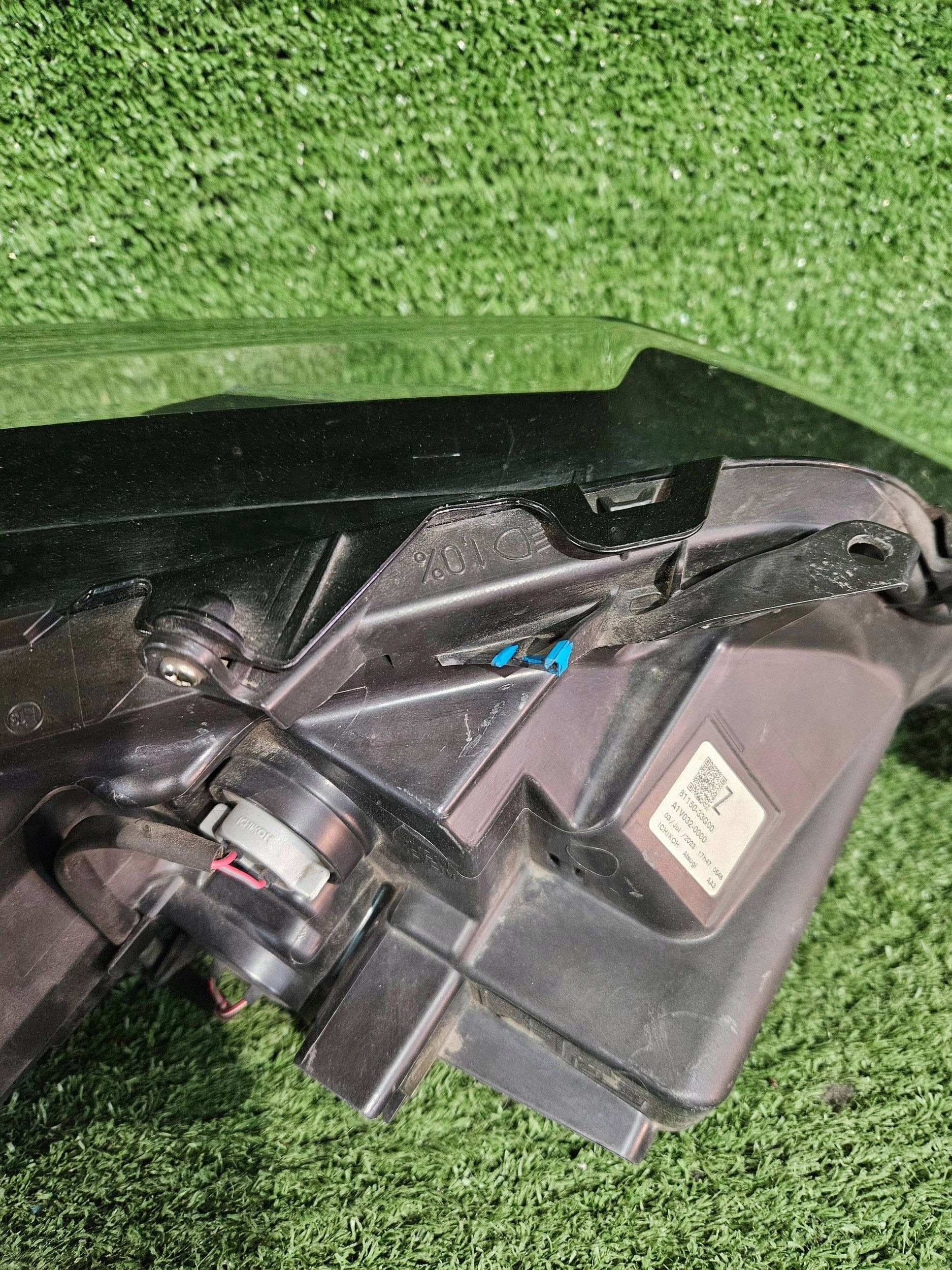 REFLEKTOR left front TOYOTA CAMRY VIII 8 17- FULL LED NR.R1707