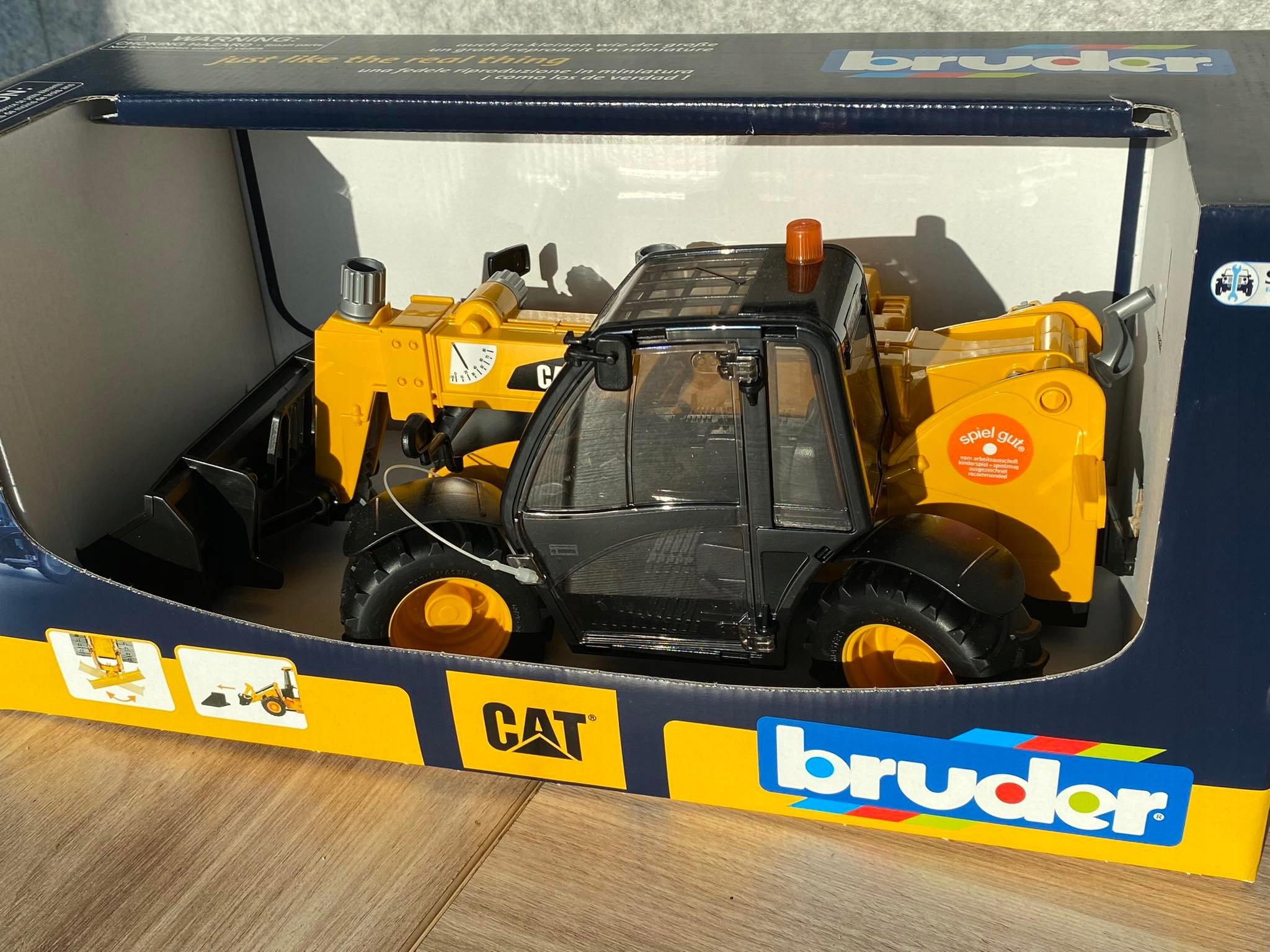 ŁADOWARKA TELESKOPOWA CAT Bruder 02141 Rodzaj pojazdu koparka