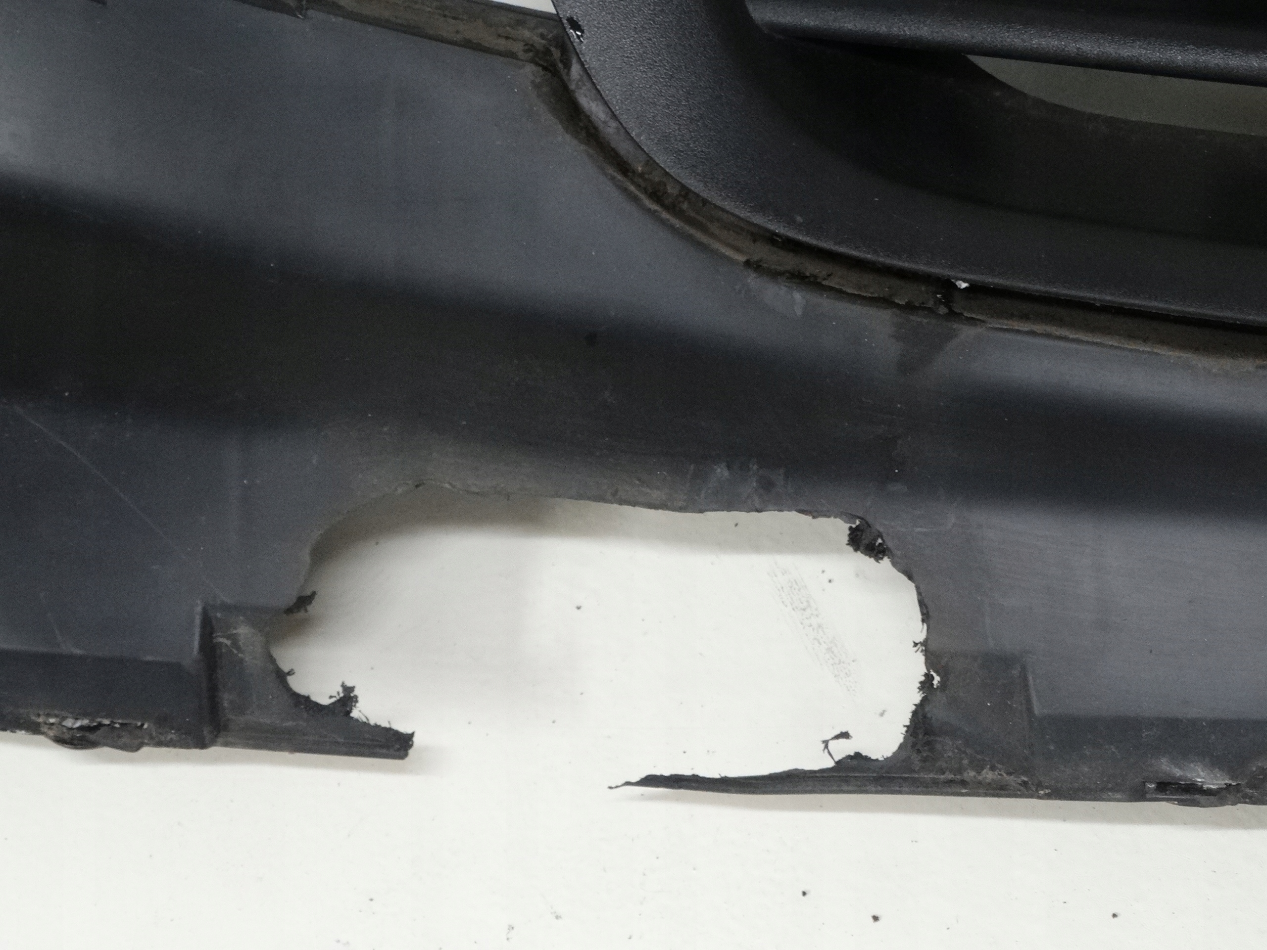 OPEL VIVARO maska 623100248R