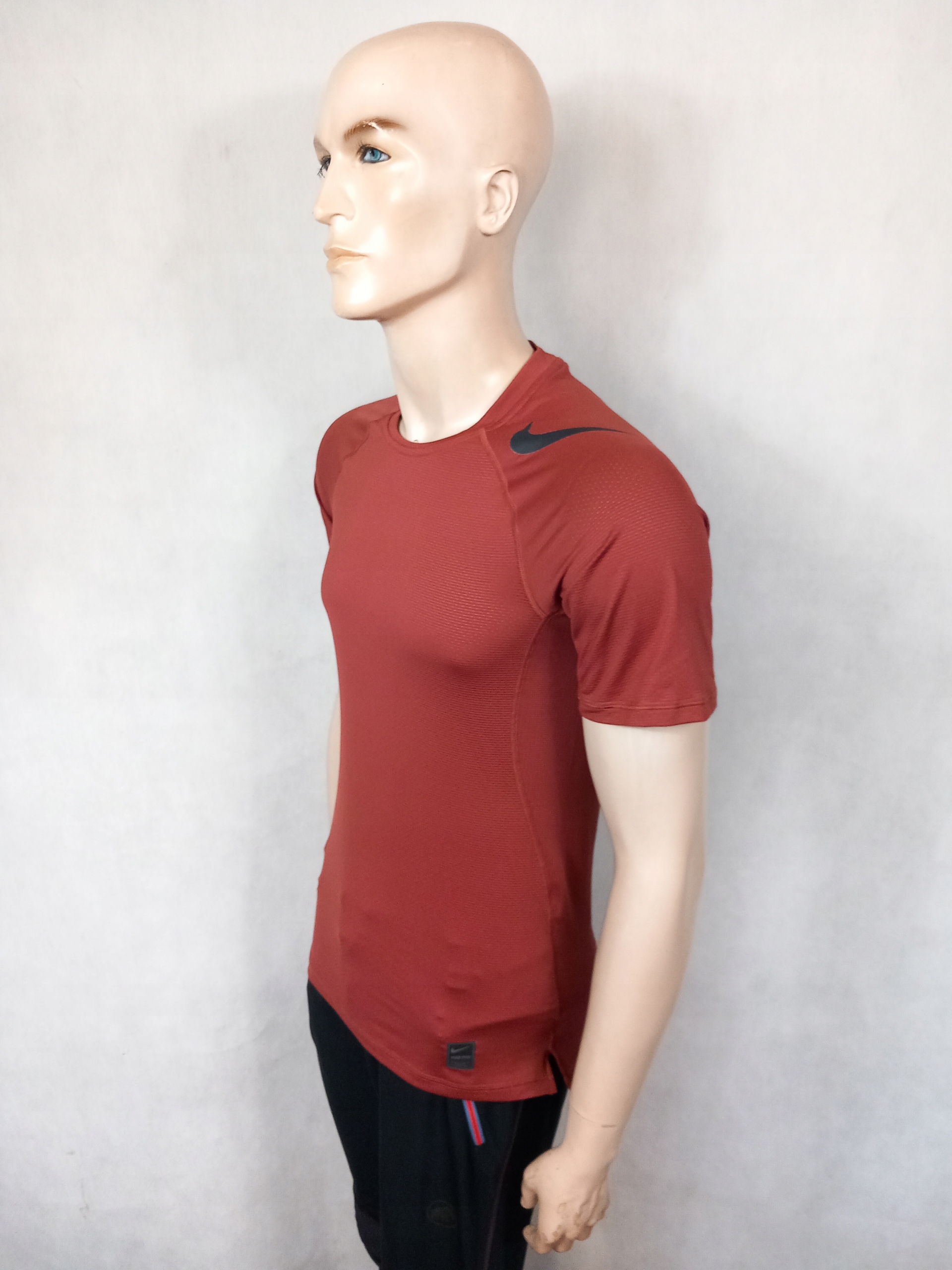 Nike Pro Koszulka treningowa męska Rozmiar: S EAN (GTIN) 89703183645705