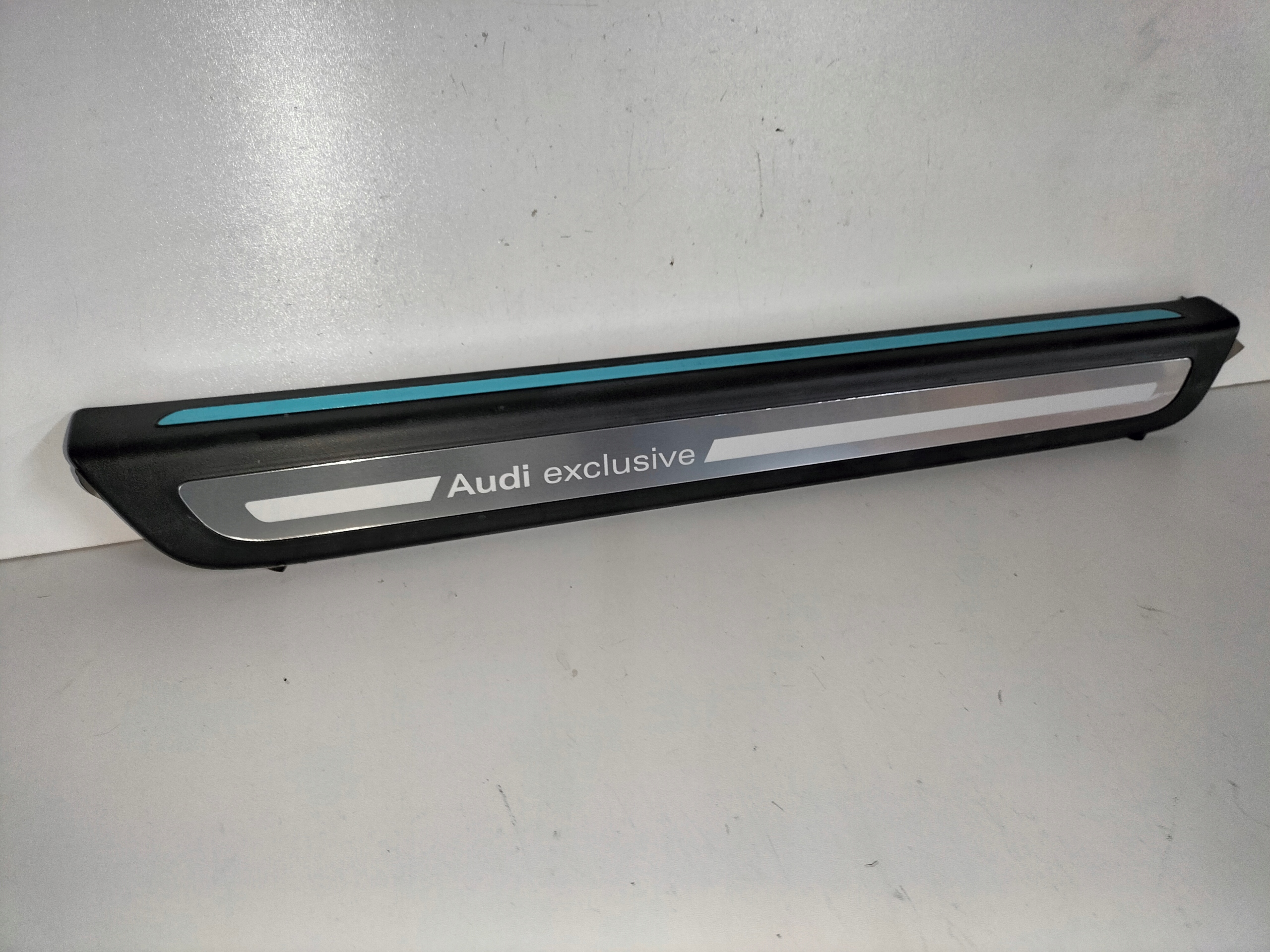 moulding cap for threshold front right AUDI Q5 08- EXCLUSIVE