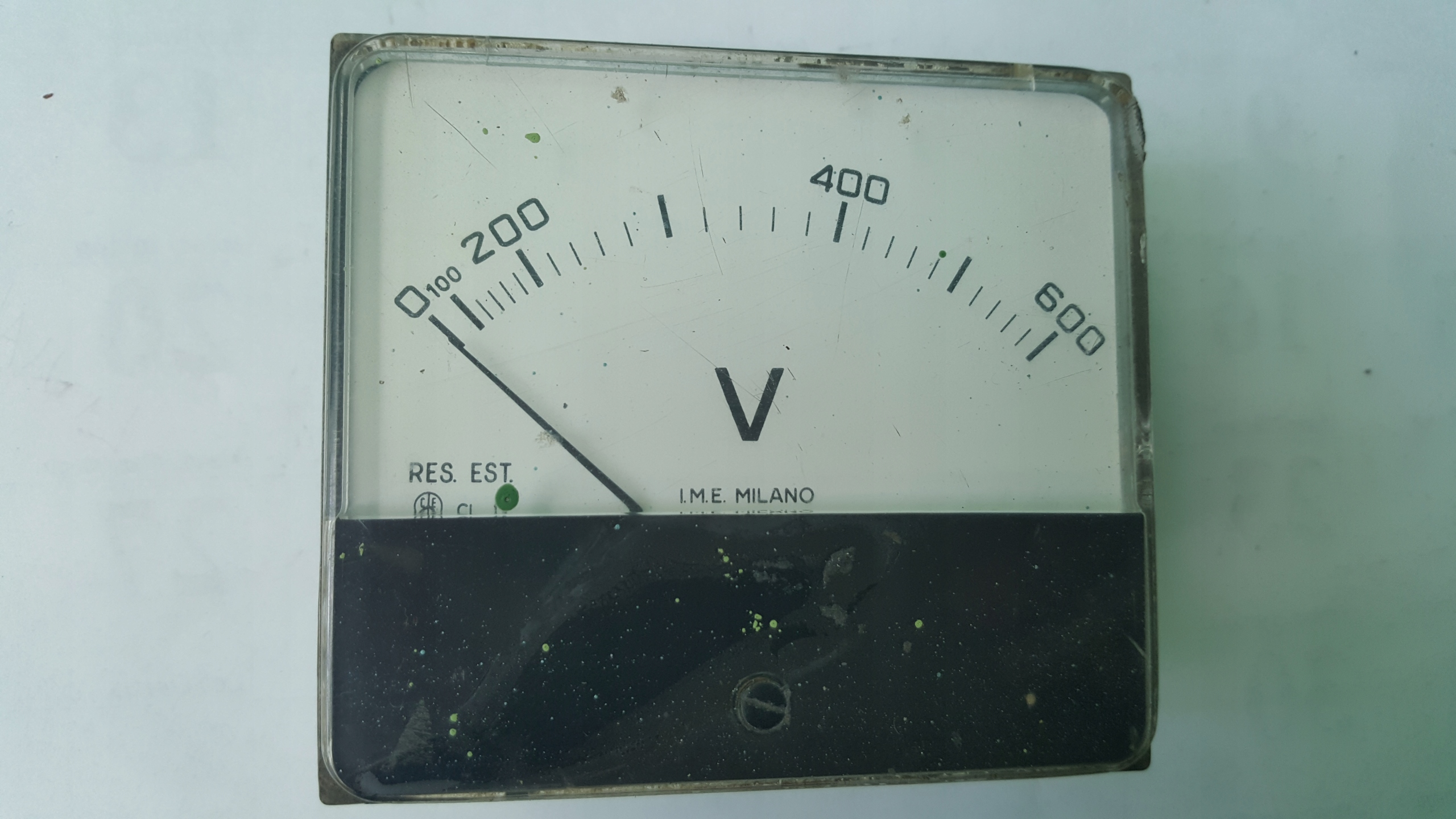 WOLTOMIERZ PRĄDU ZMIENNEGO 600 V