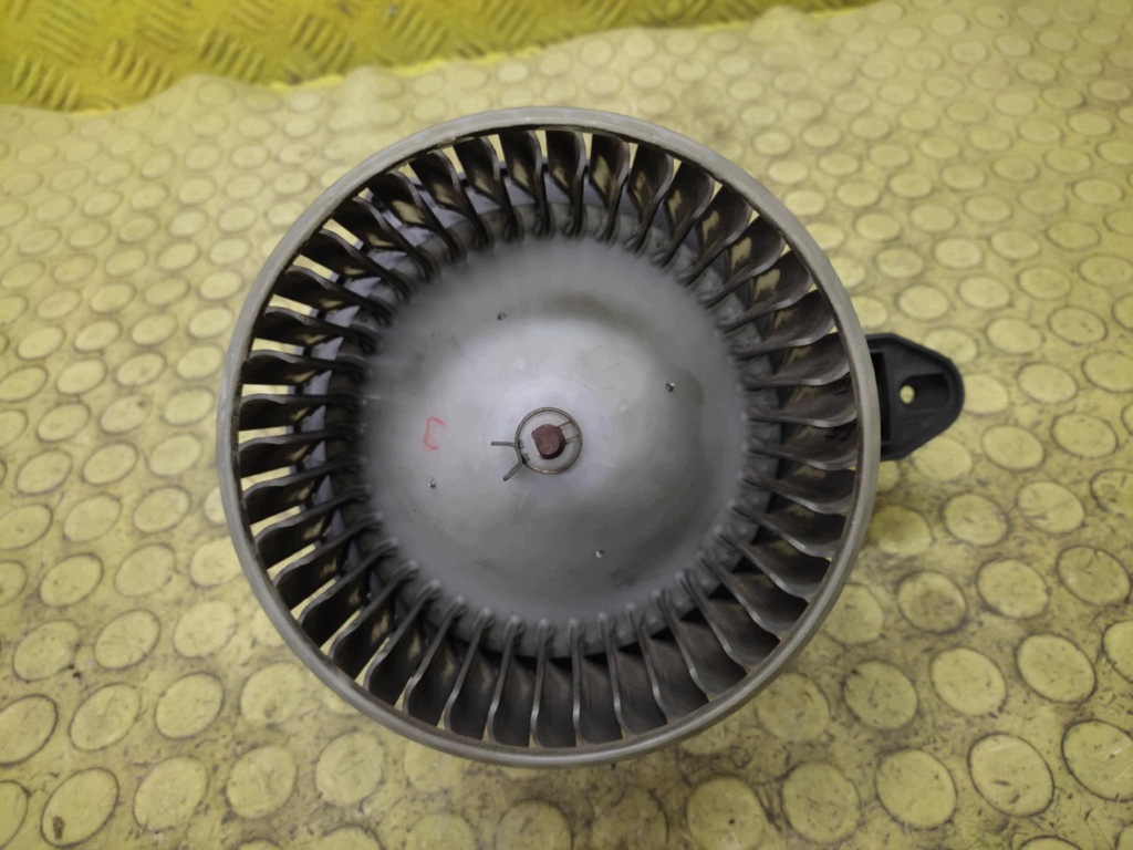 AUDI A6 C5 DMUCHAWA luft 4B1820021B