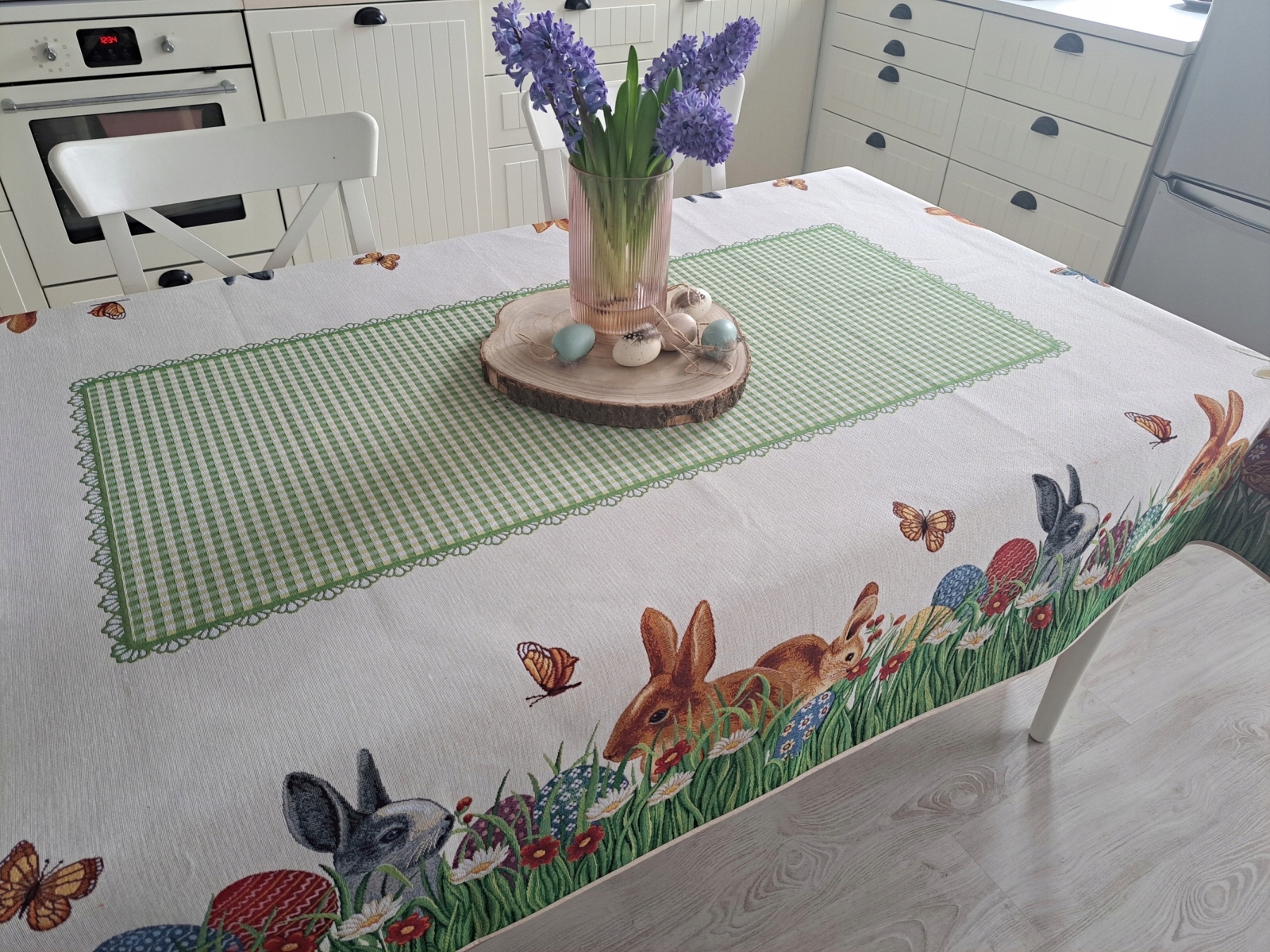 Velikonoční ubrus 140x220 cm V53 zajíci