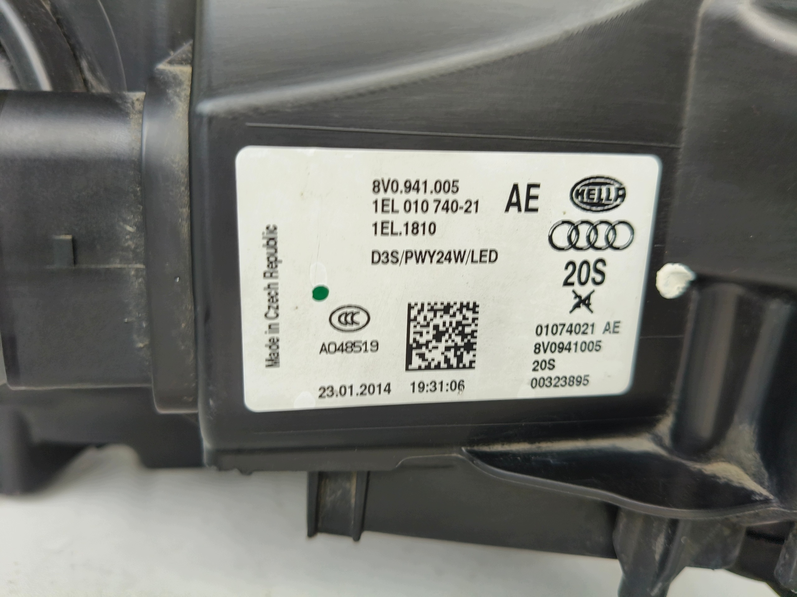 light left REFLEKTOR AUDI A3 8V 8V0 12-16 XENON LED