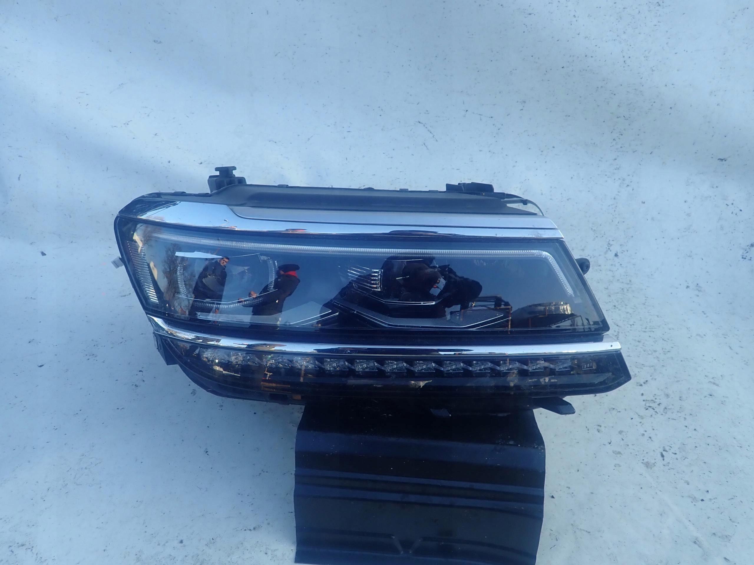 VW TIGUAN ALLSPACE 5NN light right front FULL LED
