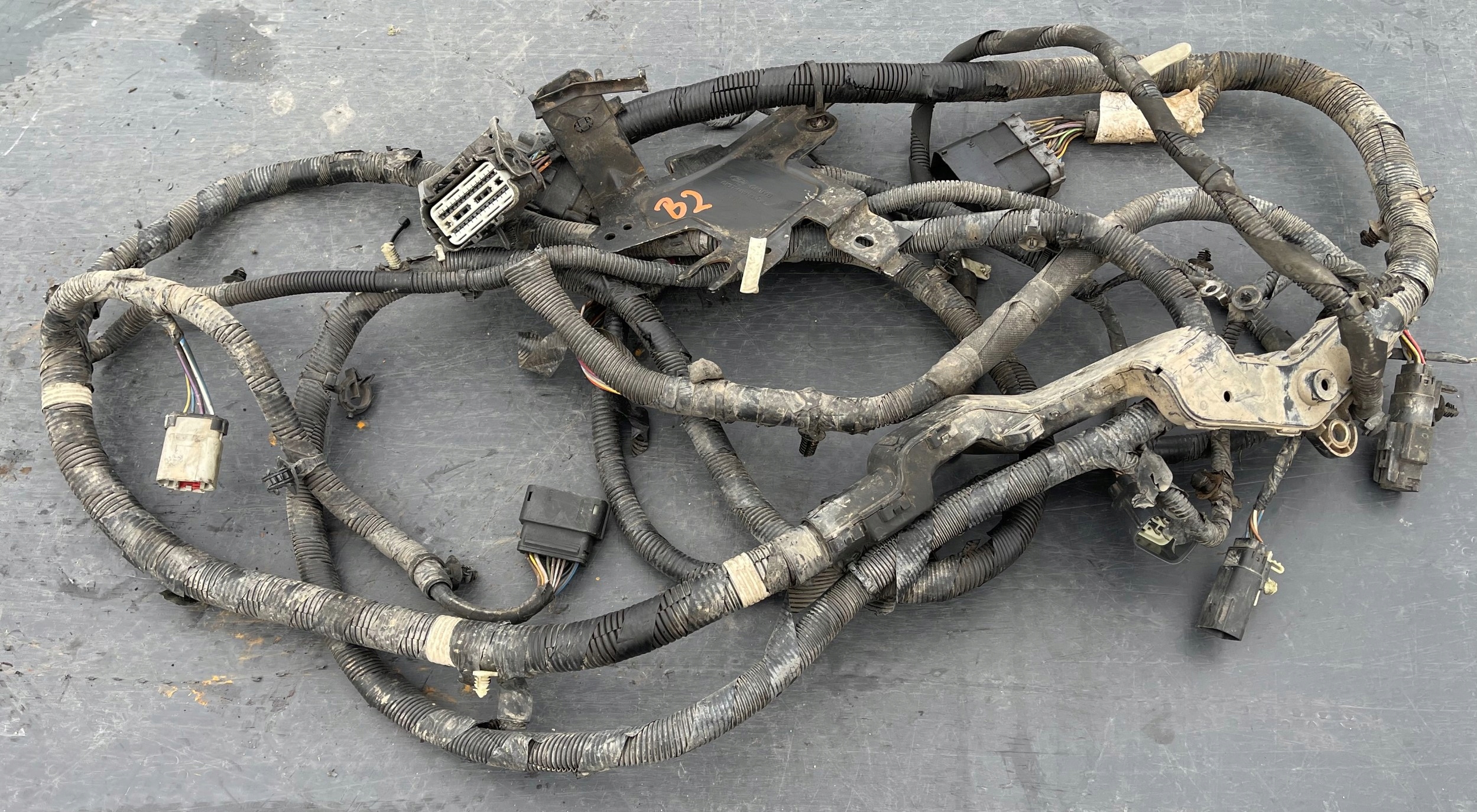 B2 FORD TRANSIT CUSTOM 2013 - 2.0 TDCI wiring bundle GK2T-14W163-CA