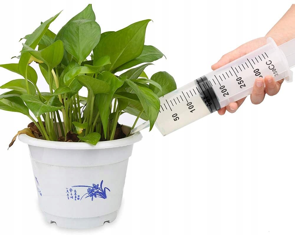 STRZYKAWKA ODSYSARKA OLEJU PŁYNU 500 ML Z 1M WĄŻ EAN (GTIN) 4048026746362